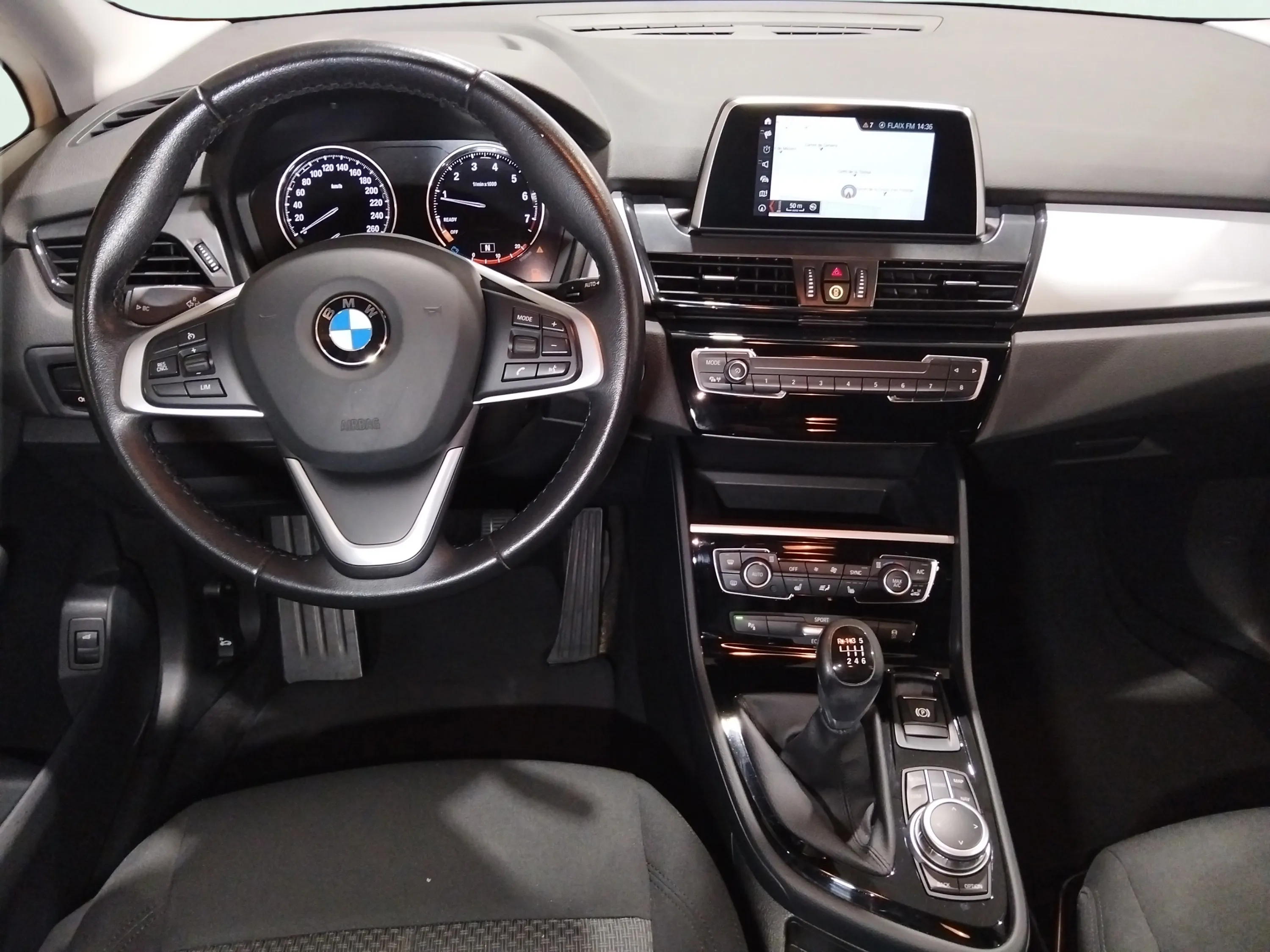 BMW Serie 2 Gran Tourer 216i - foto 9