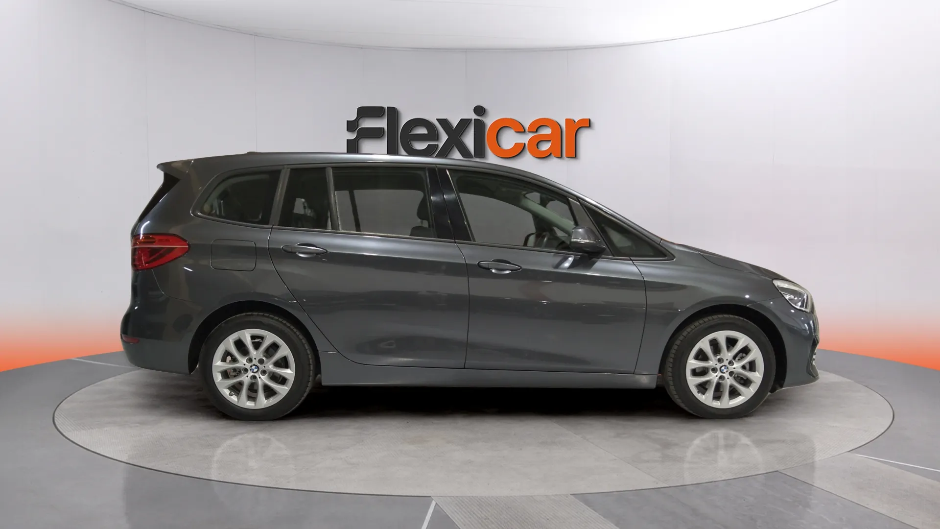 BMW Serie 2 Gran Tourer 216i - foto 8