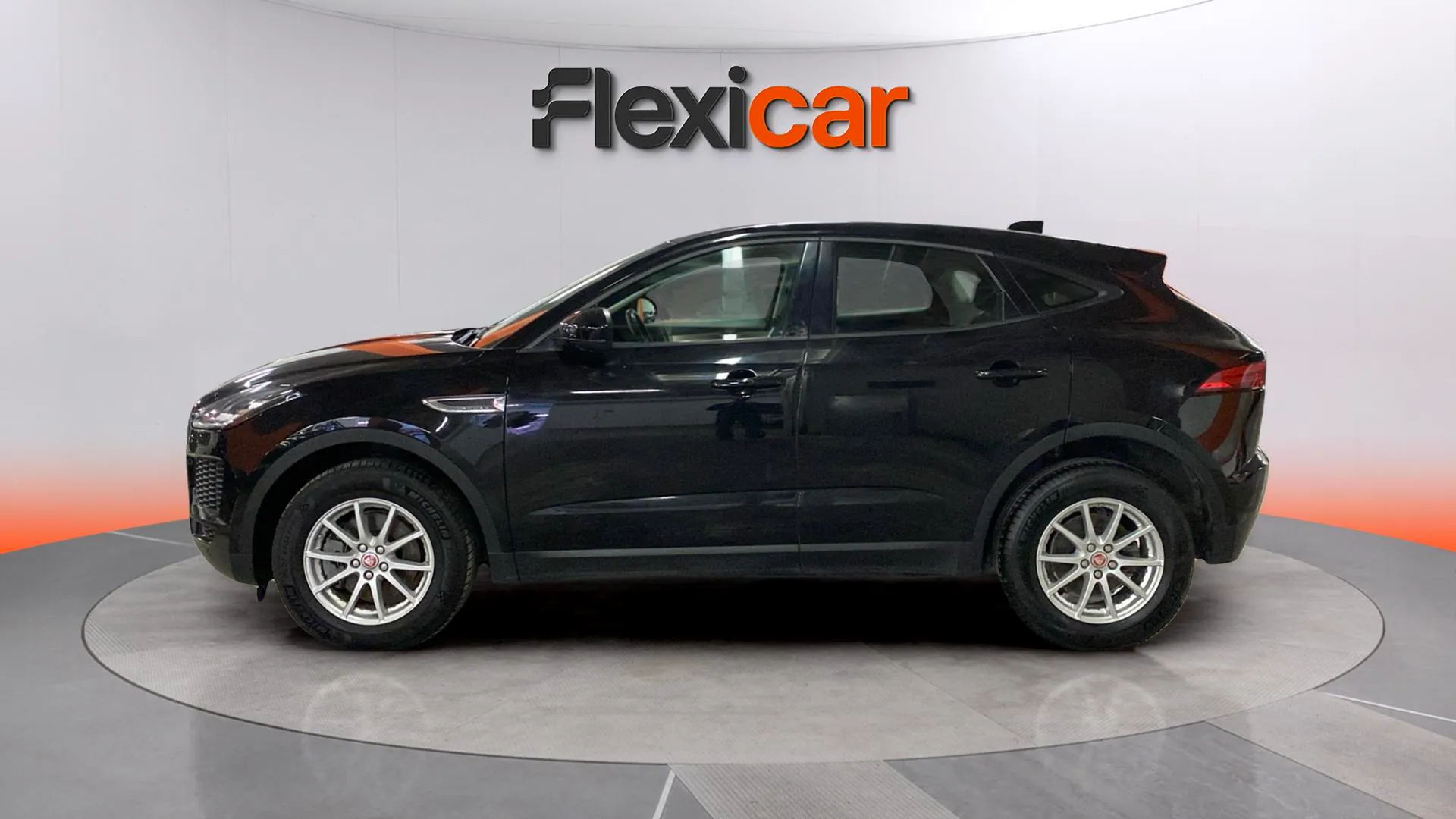 Jaguar E-Pace 2.0D - foto 4