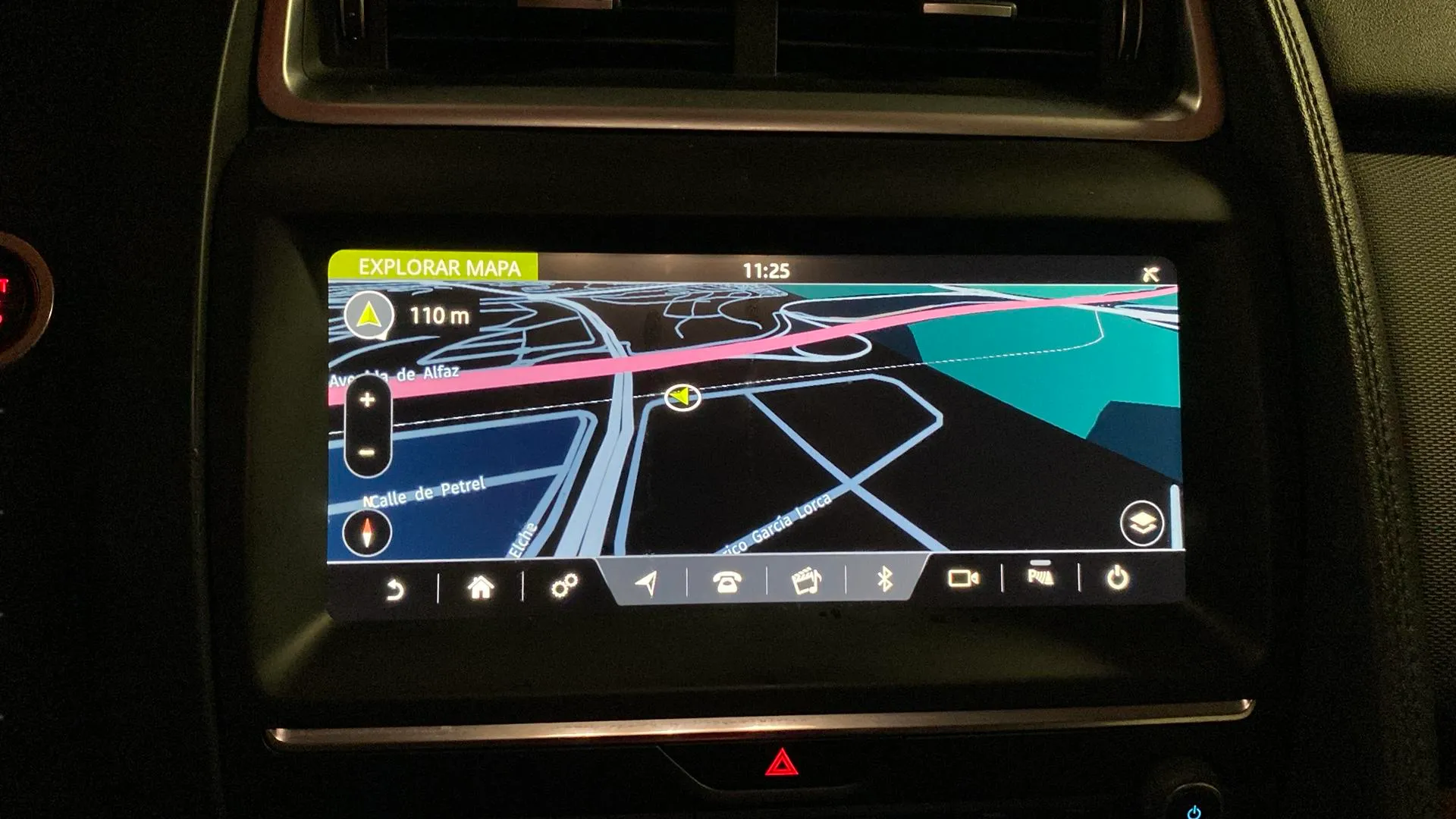 Jaguar E-Pace 2.0D - foto 21