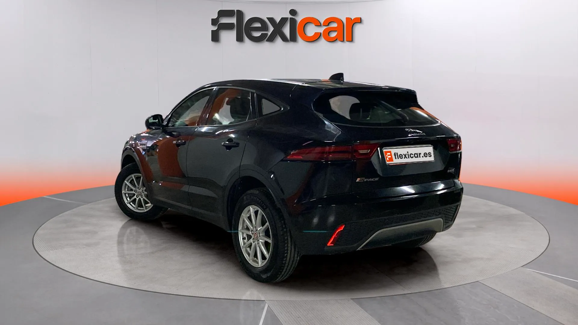 Jaguar E-Pace 2.0D - foto 6