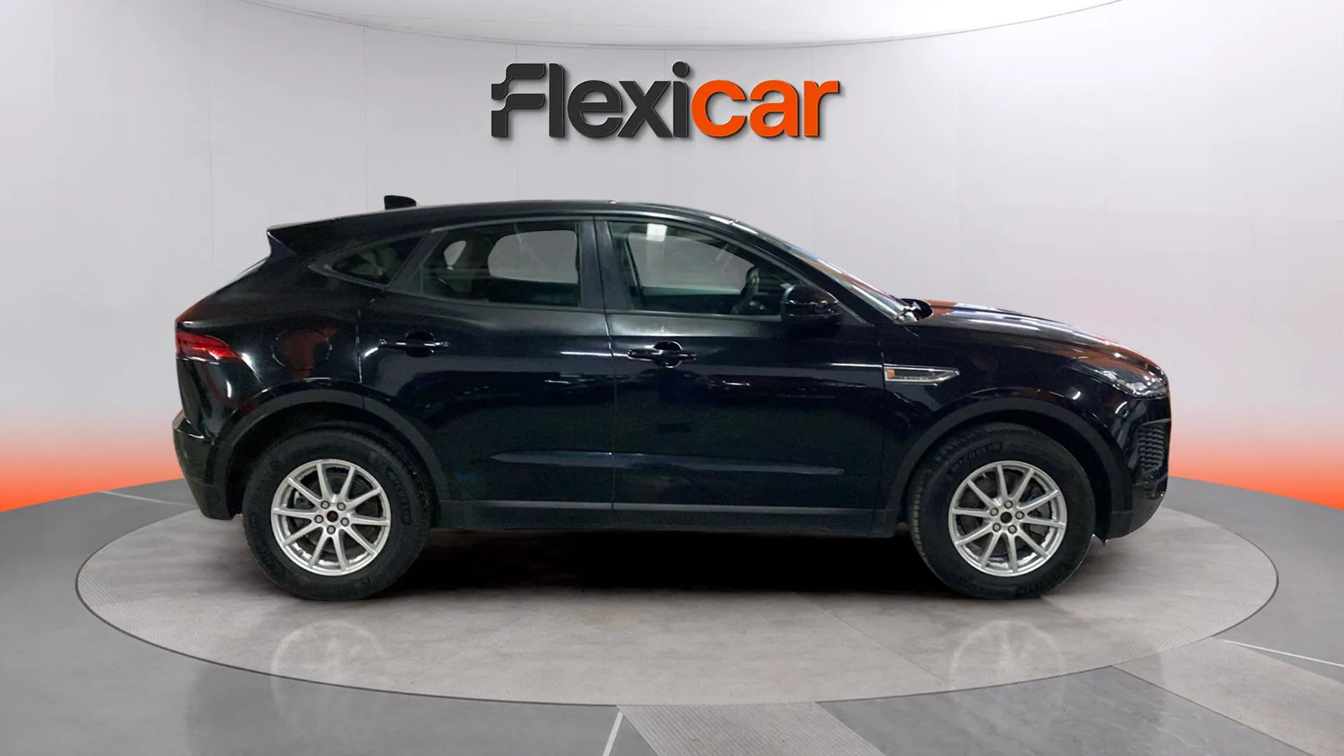 Jaguar E-Pace 2.0D - foto 5
