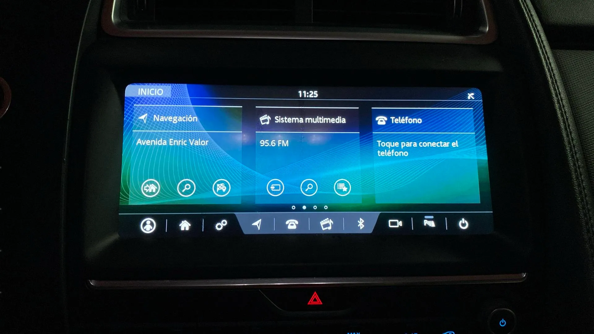 Jaguar E-Pace 2.0D - foto 19