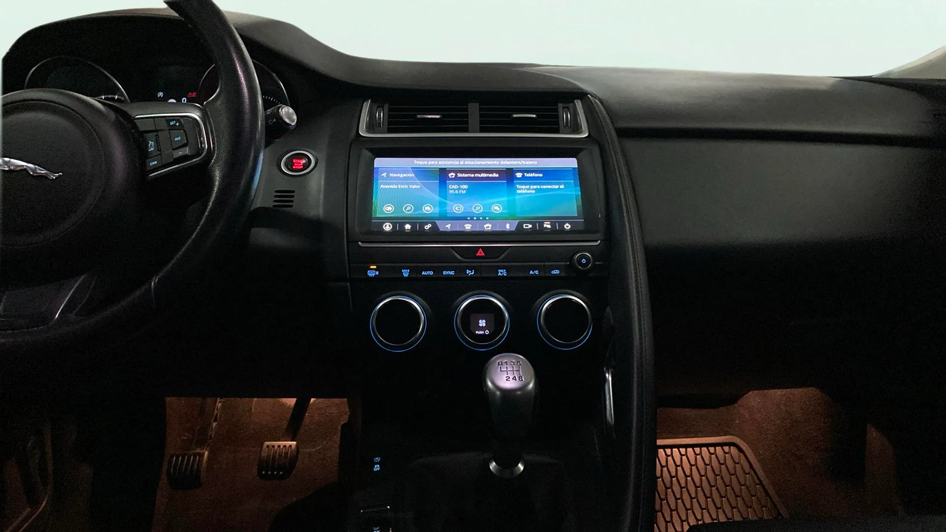 Jaguar E-Pace 2.0D - foto 23