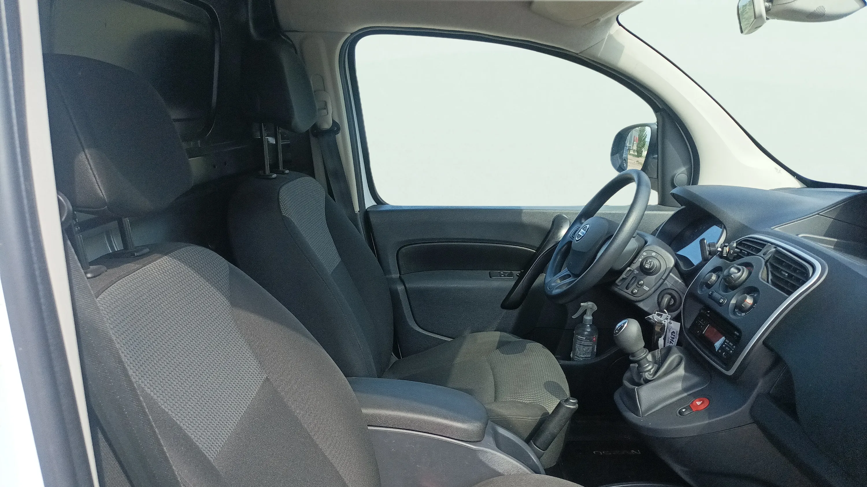 Nissan NV250 2 plazas 1.5dCi L2H1 ÓPTIMA - foto 10