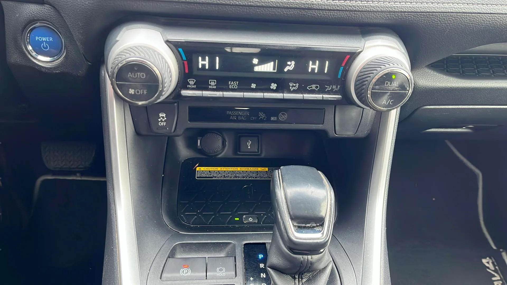 Toyota RAV4 2.5l 220H Advance 4WD - foto 21