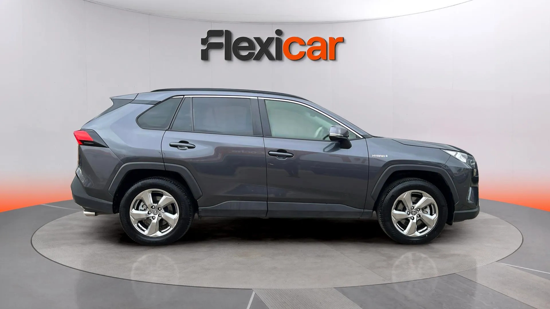 Toyota RAV4 2.5l 220H Advance 4WD - foto 8
