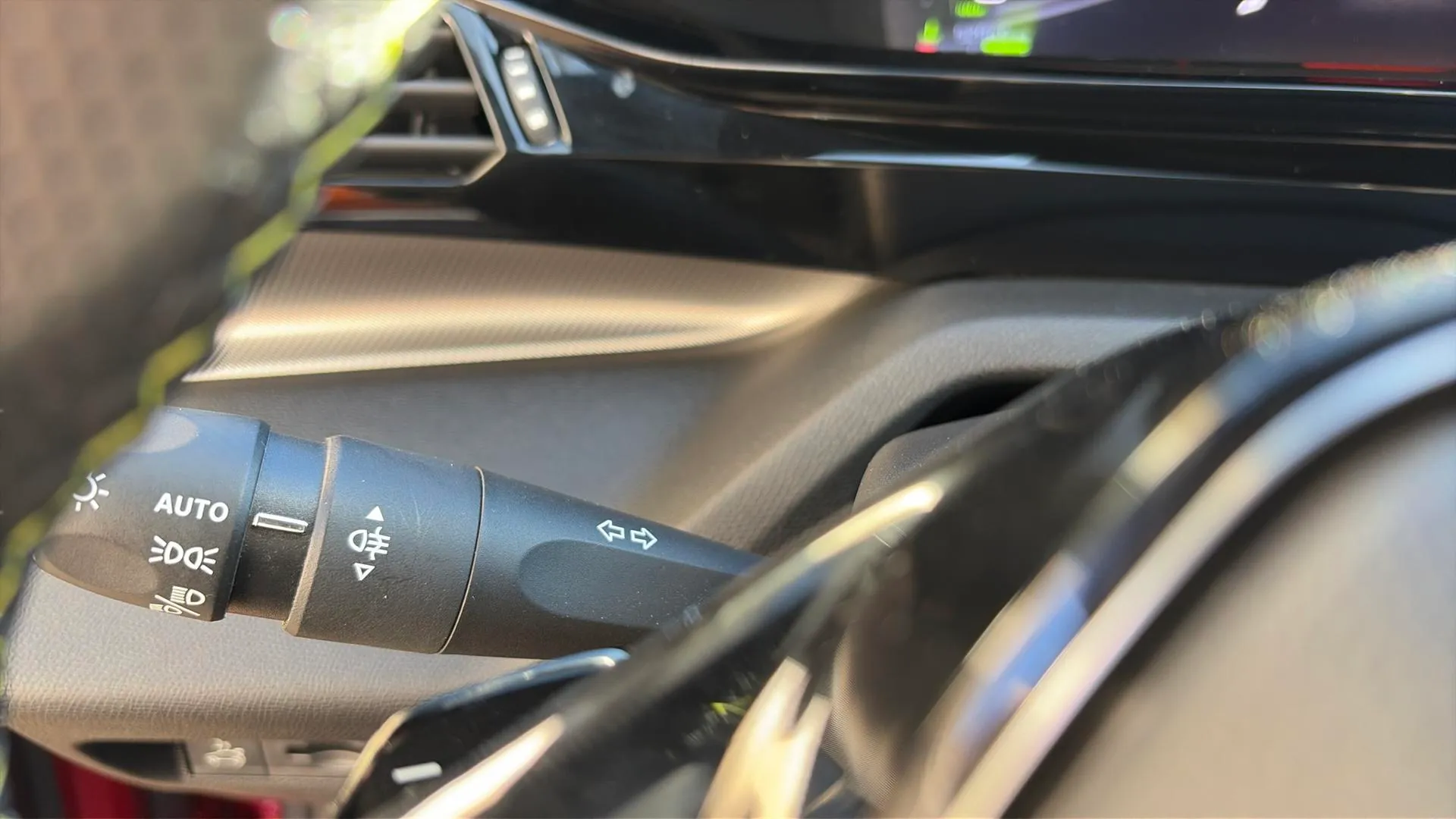 Peugeot 408 GT PureTech 130 EAT8 - foto 15