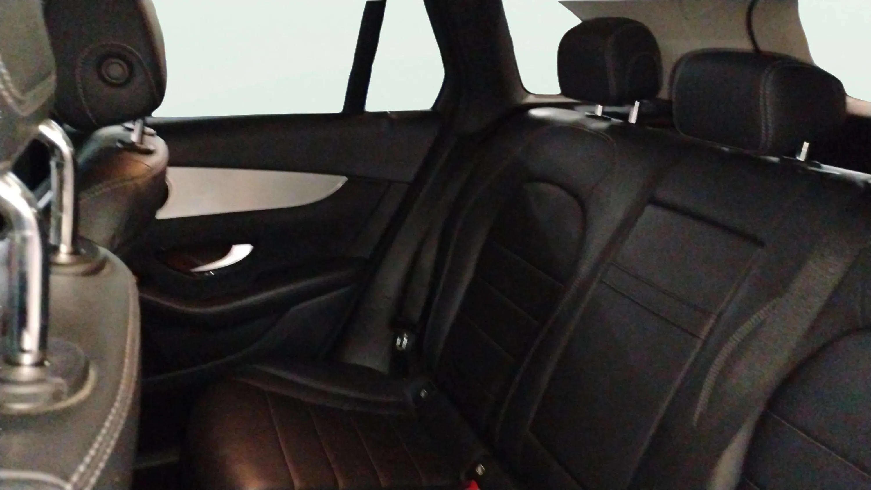 Mercedes-Benz GLC 250 4MATIC - foto 14