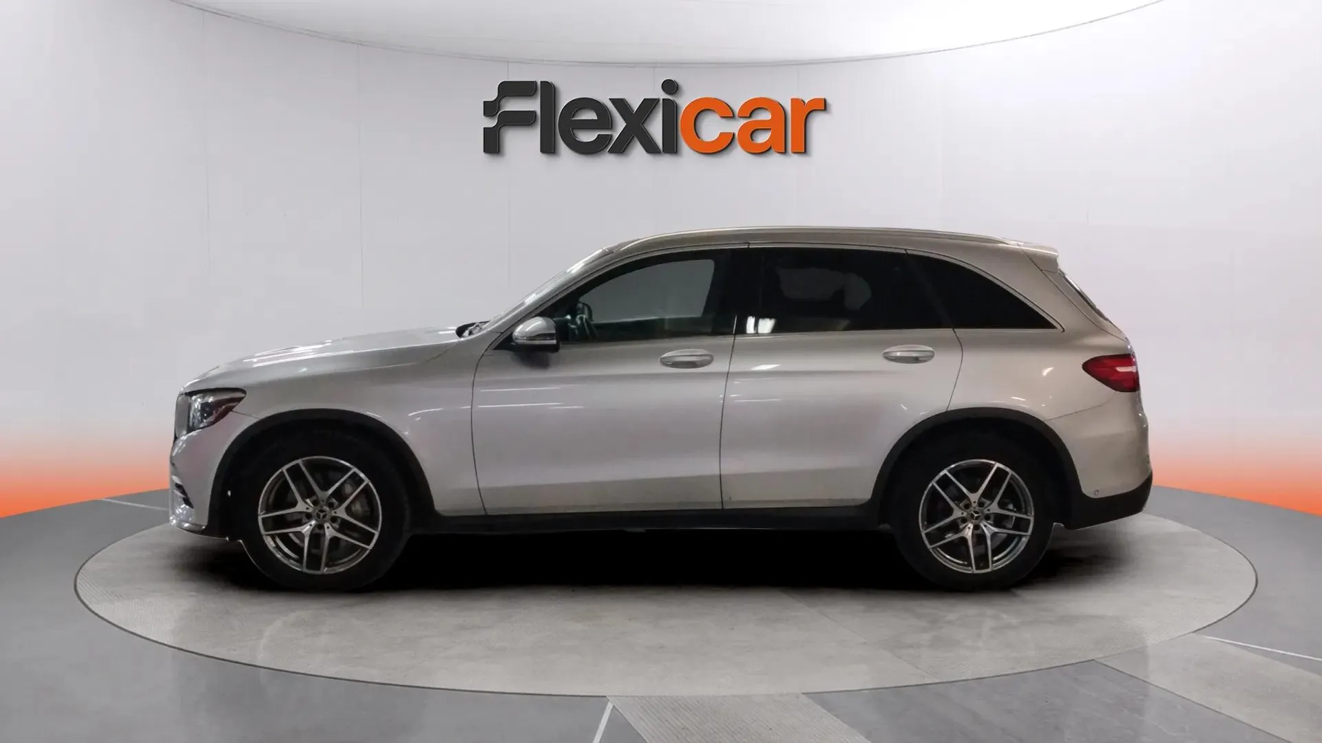 Mercedes-Benz GLC 250 4MATIC - foto 4