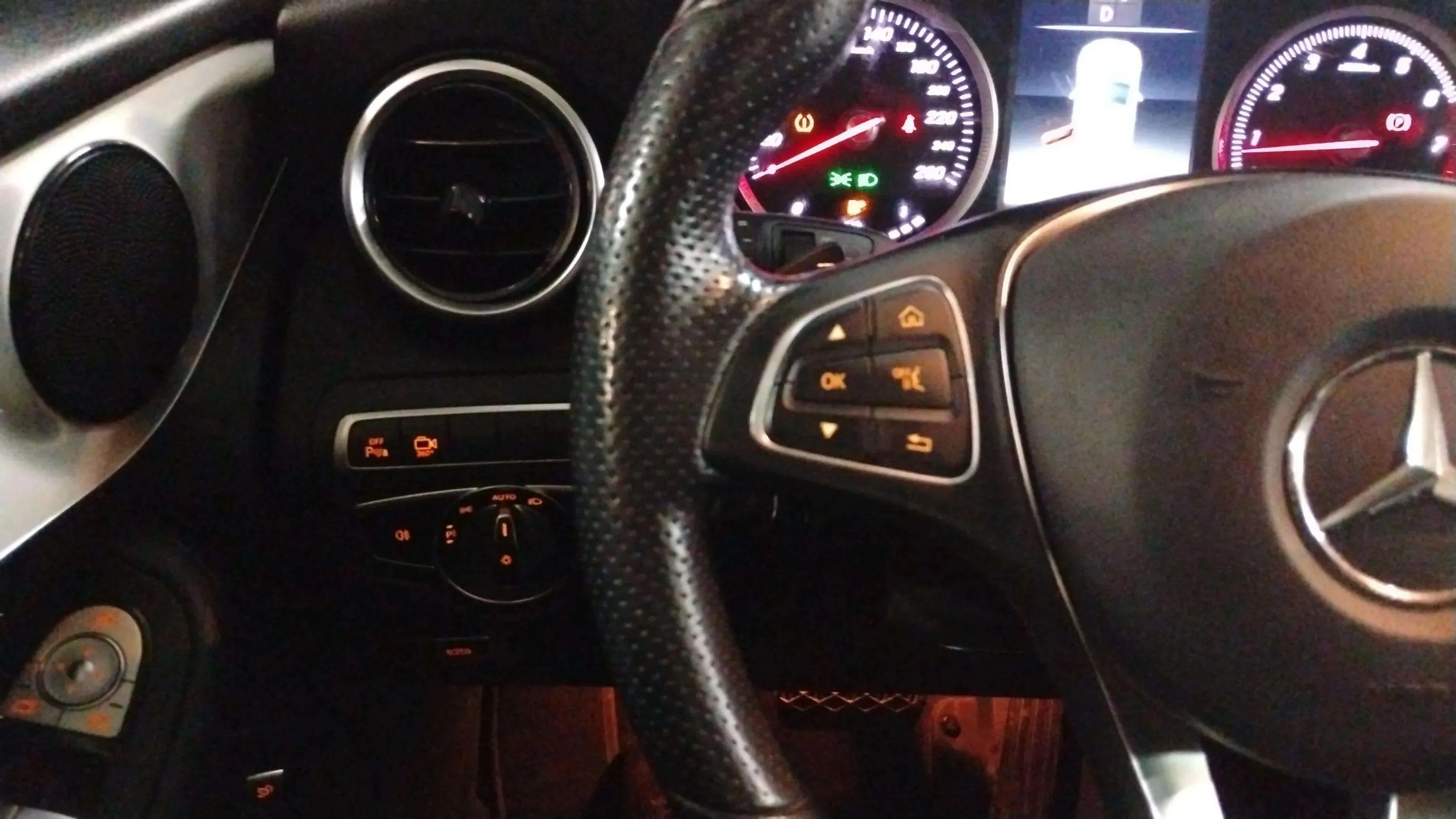 Mercedes-Benz GLC 250 4MATIC - foto 21