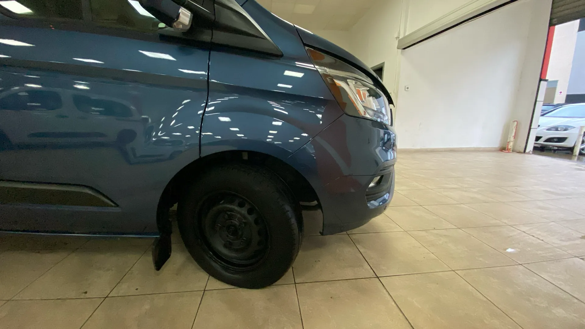 Ford Tourneo Custom 2.0 EcoBlue L2 Trend - foto 13