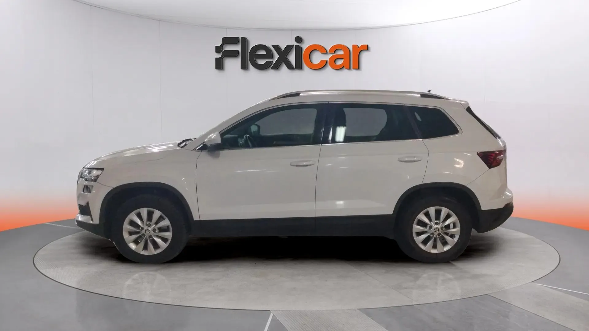 Škoda Karoq 2.0 TDI DSG 4x4 Ambition - foto 4