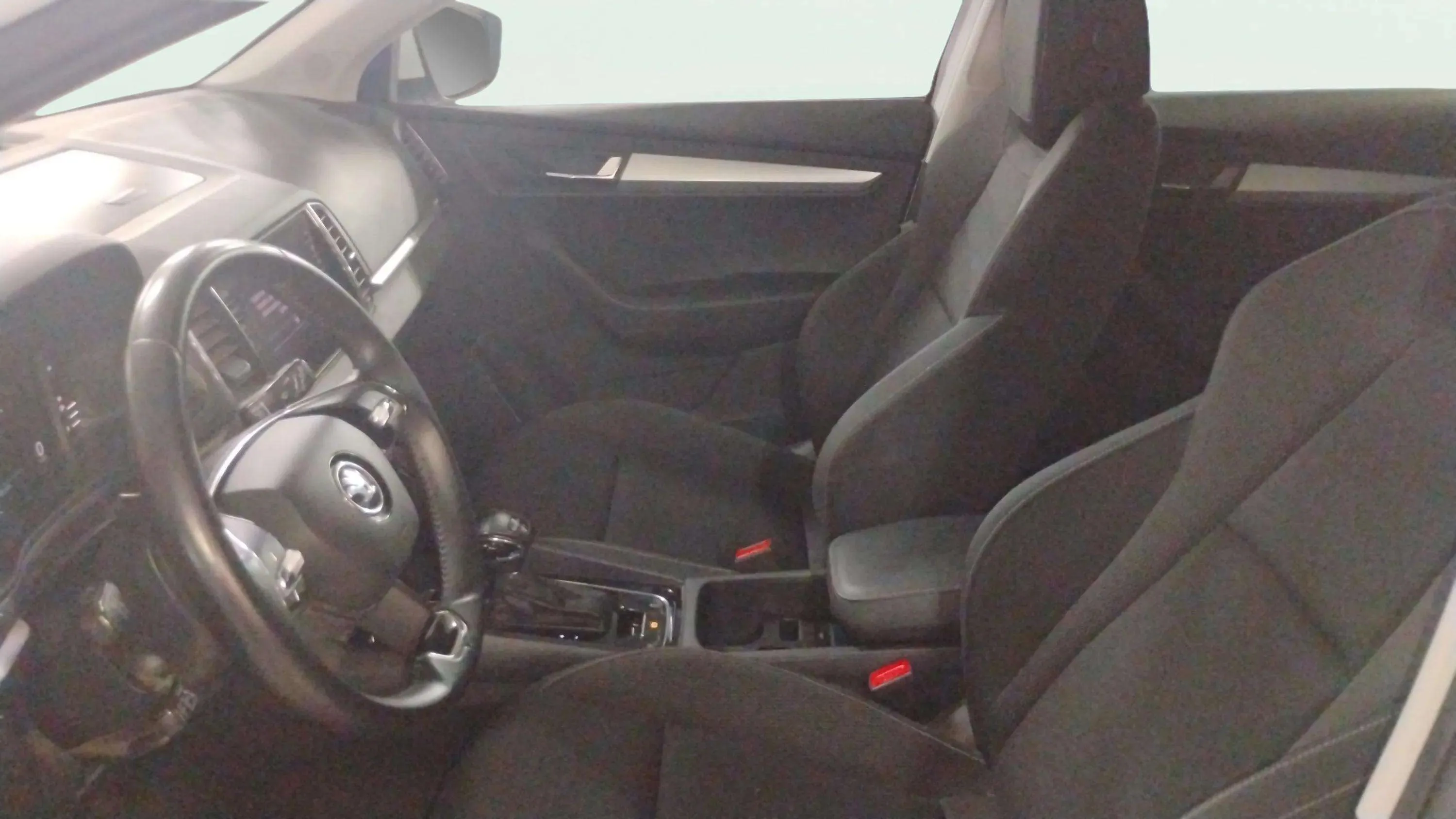 Škoda Karoq 2.0 TDI DSG 4x4 Ambition - foto 7