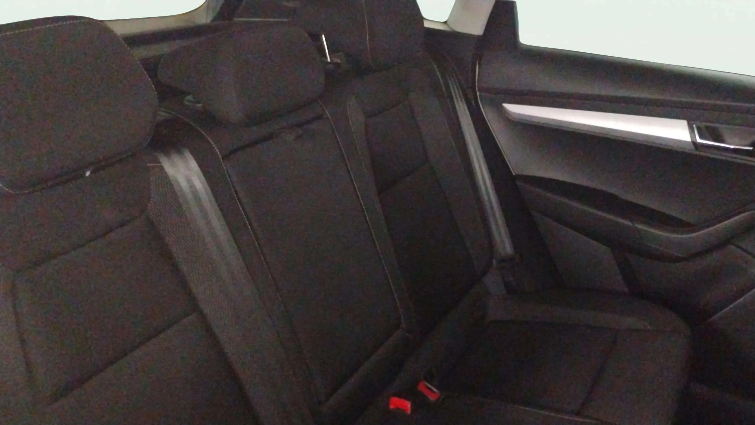 Škoda Karoq 2.0 TDI DSG 4x4 Ambition - foto 17