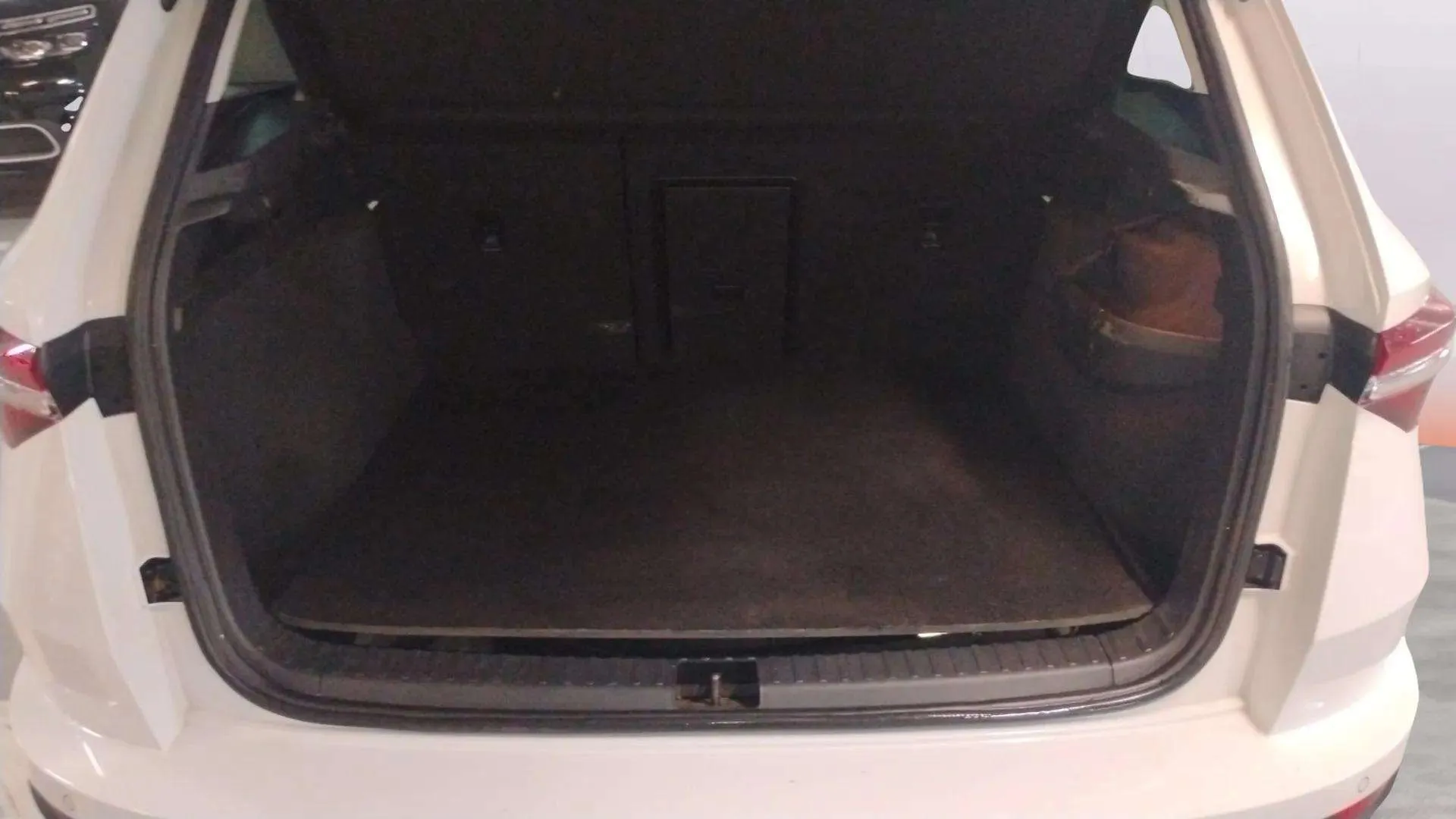 Škoda Karoq 2.0 TDI DSG 4x4 Ambition - foto 29