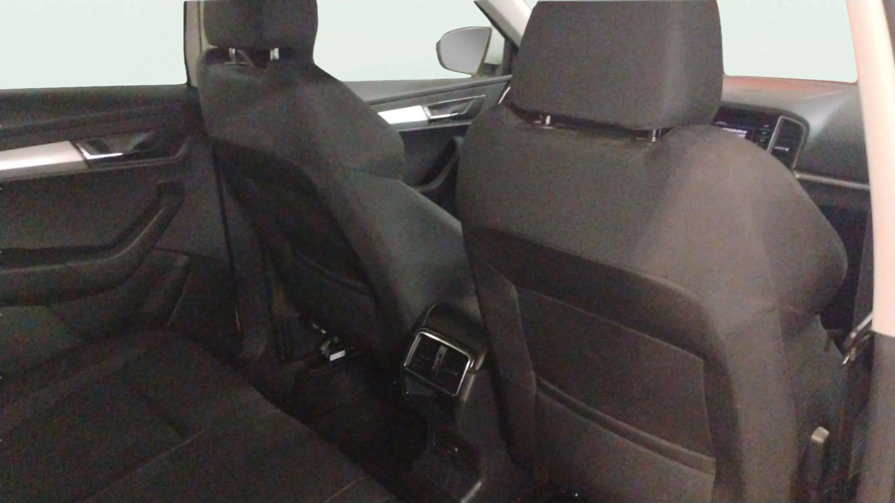 Škoda Karoq 2.0 TDI DSG 4x4 Ambition - foto 15