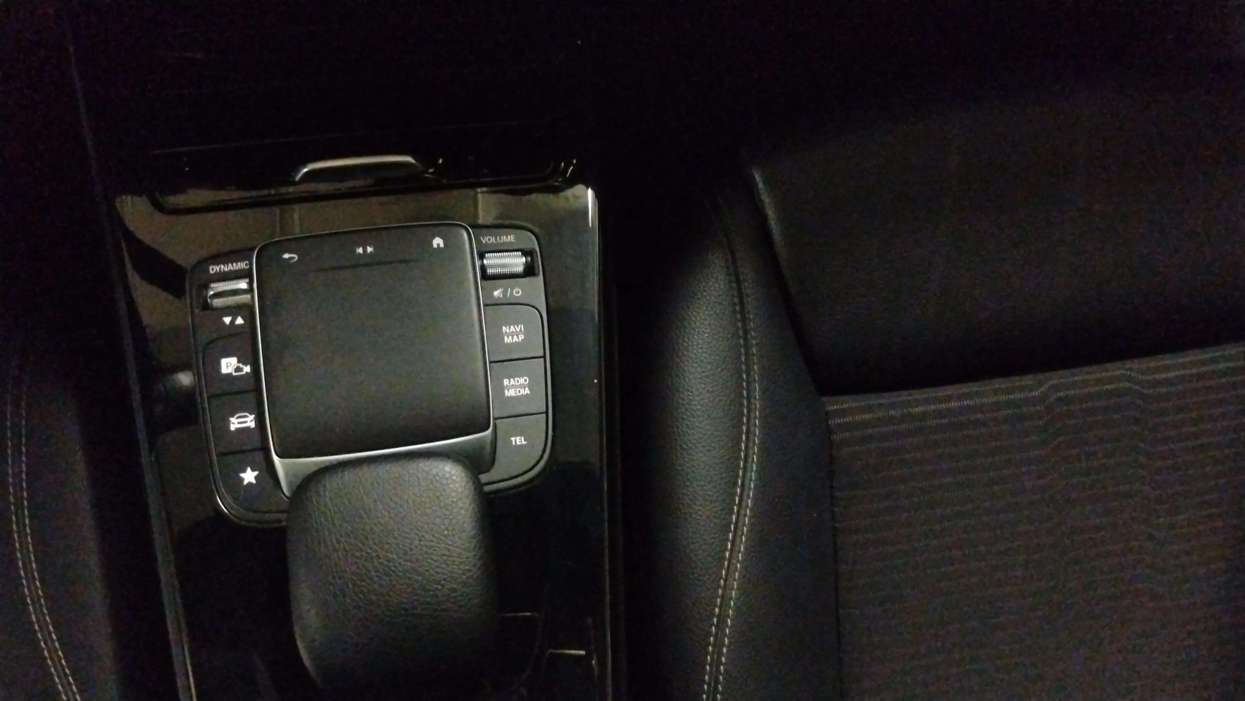 Mercedes-Benz CLA 220 D DCT Shooting Brake - foto 28