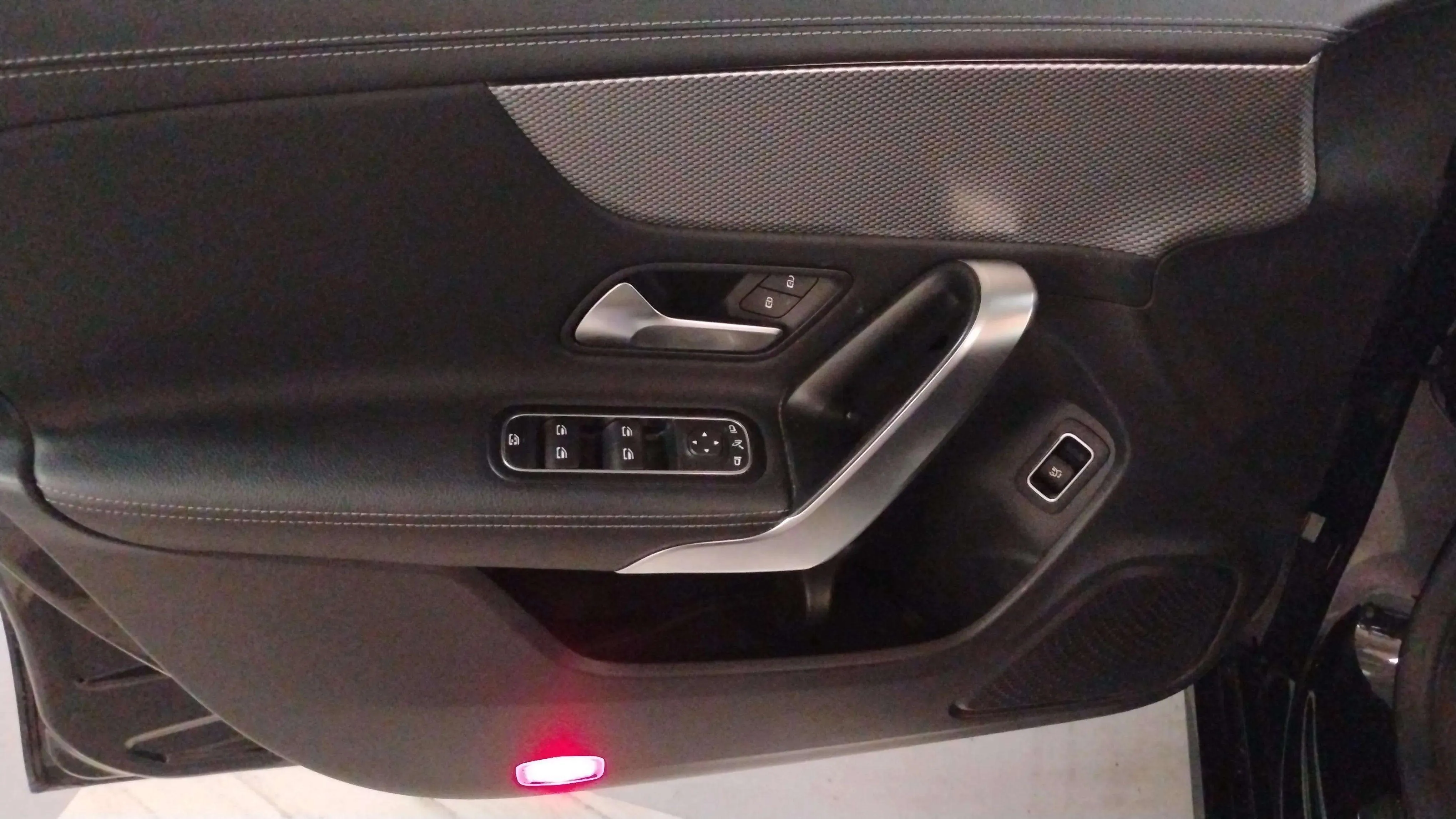 Mercedes-Benz CLA 220 D DCT Shooting Brake - foto 29