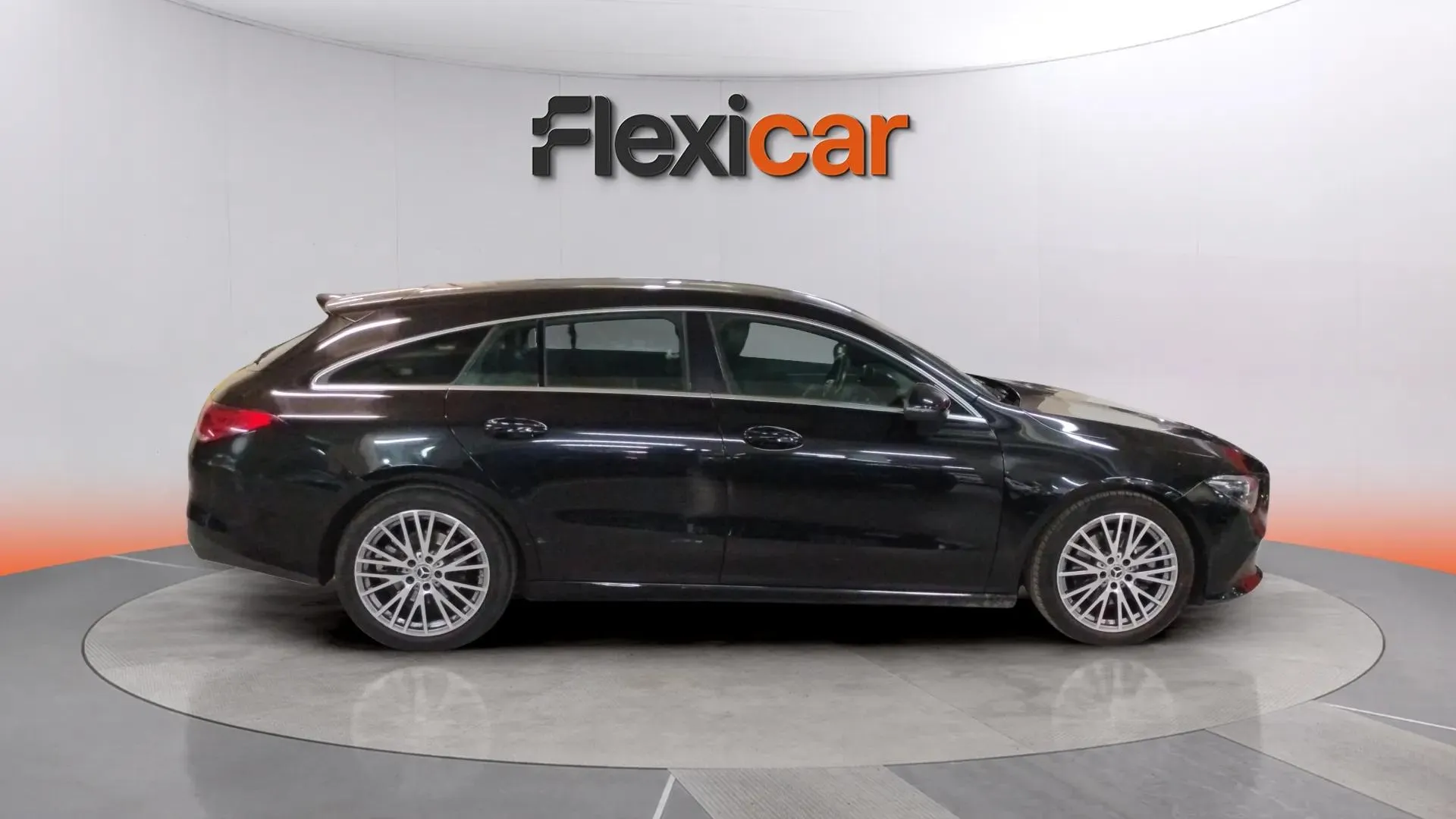 Mercedes-Benz CLA 220 D DCT Shooting Brake - foto 3