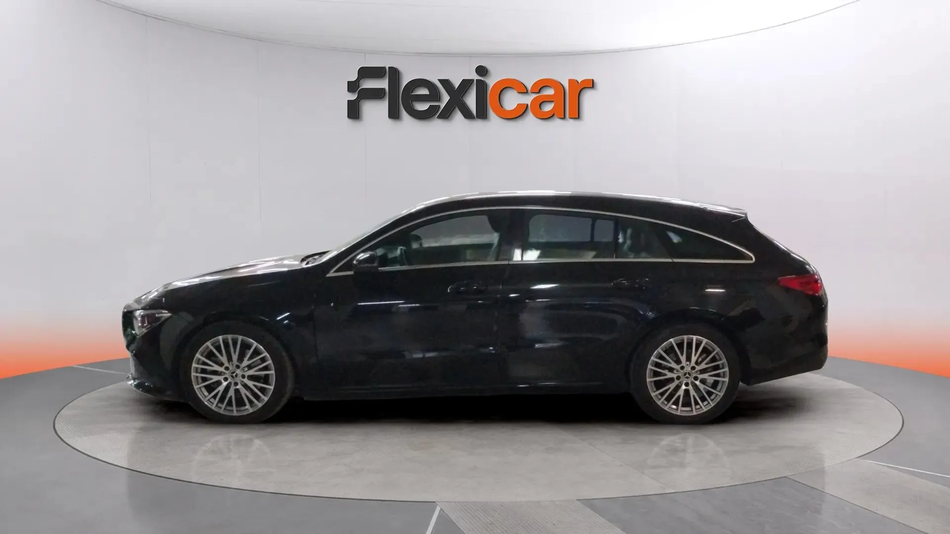 Mercedes-Benz CLA 220 D DCT Shooting Brake - foto 4
