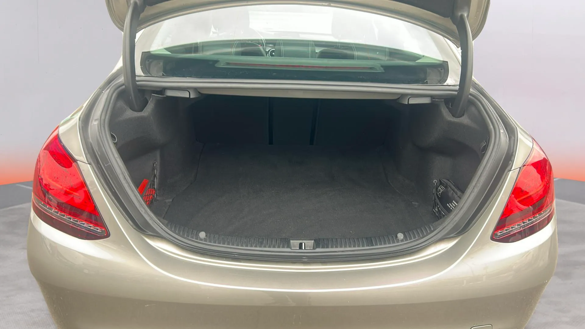 Mercedes-Benz Clase C C 220 d - foto 9