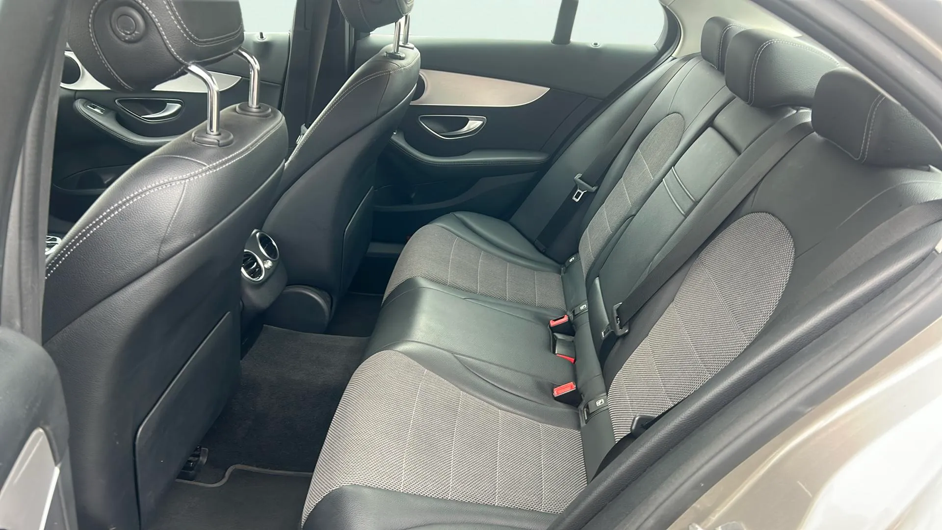 Mercedes-Benz Clase C C 220 d - foto 27