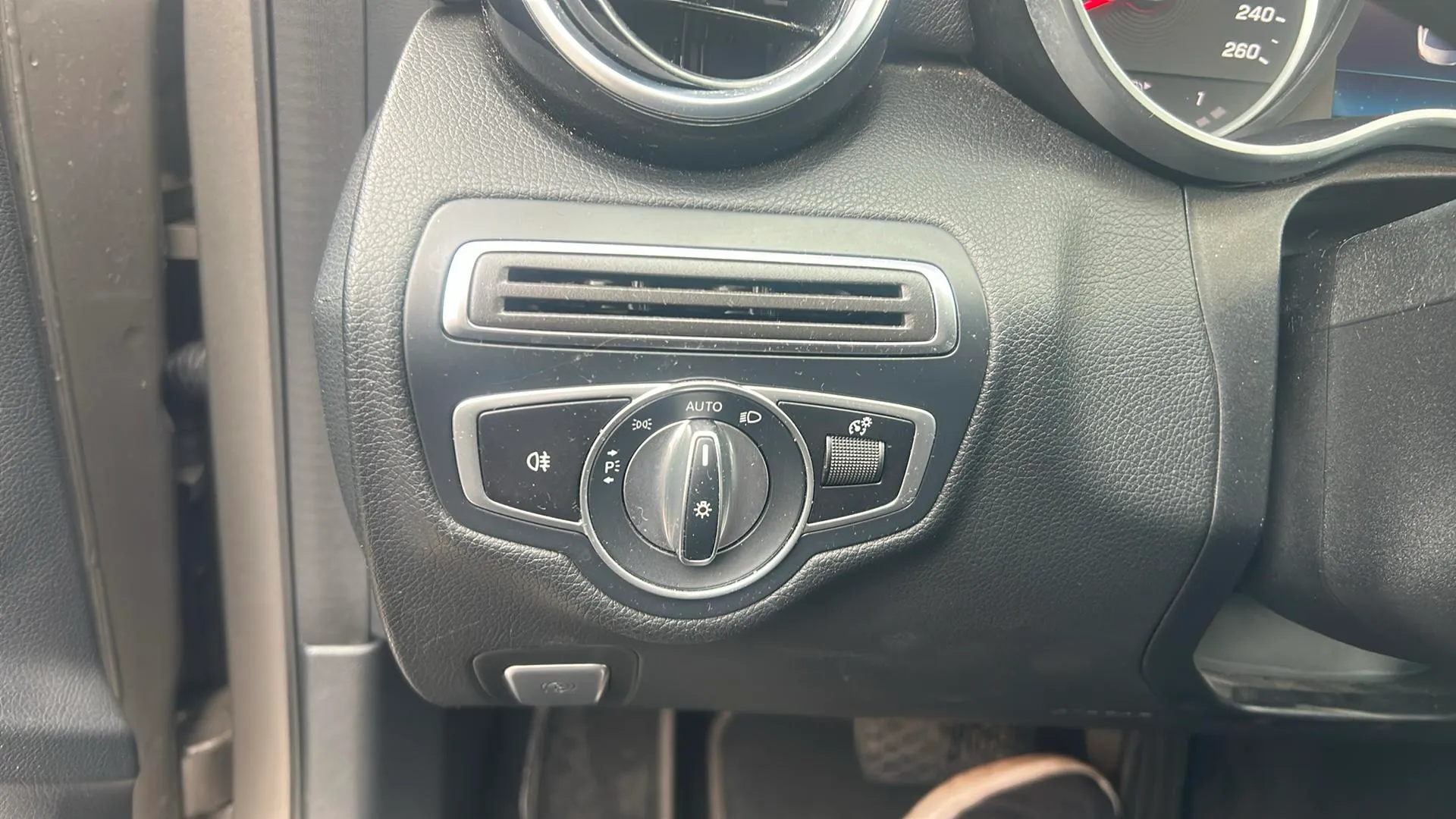 Mercedes-Benz Clase C C 220 d - foto 13