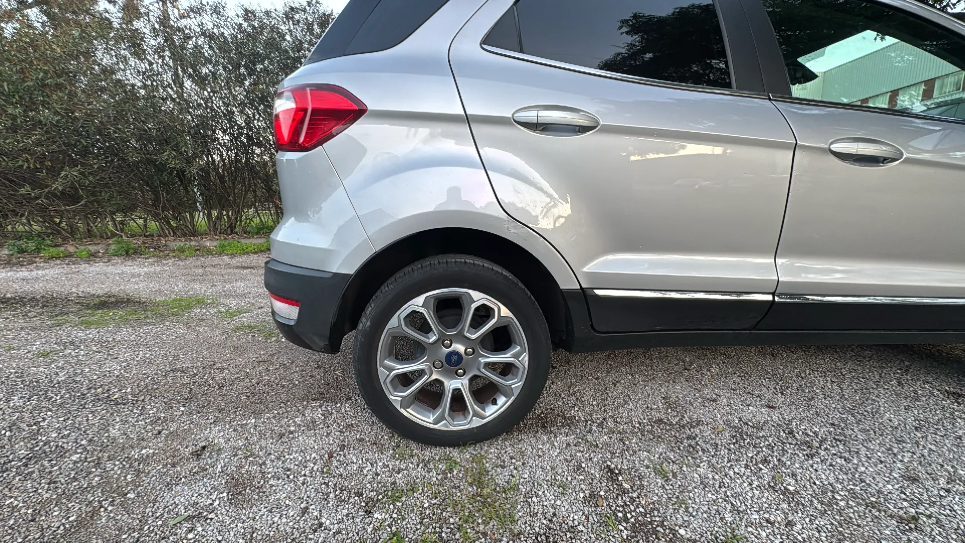 Ford EcoSport 1.0T EcoBoost Titanium - foto 13