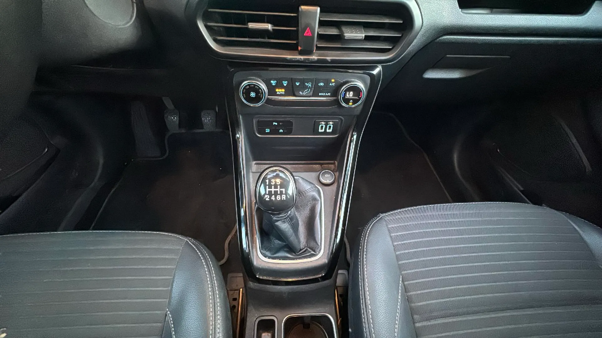 Ford EcoSport 1.0T EcoBoost Titanium - foto 8