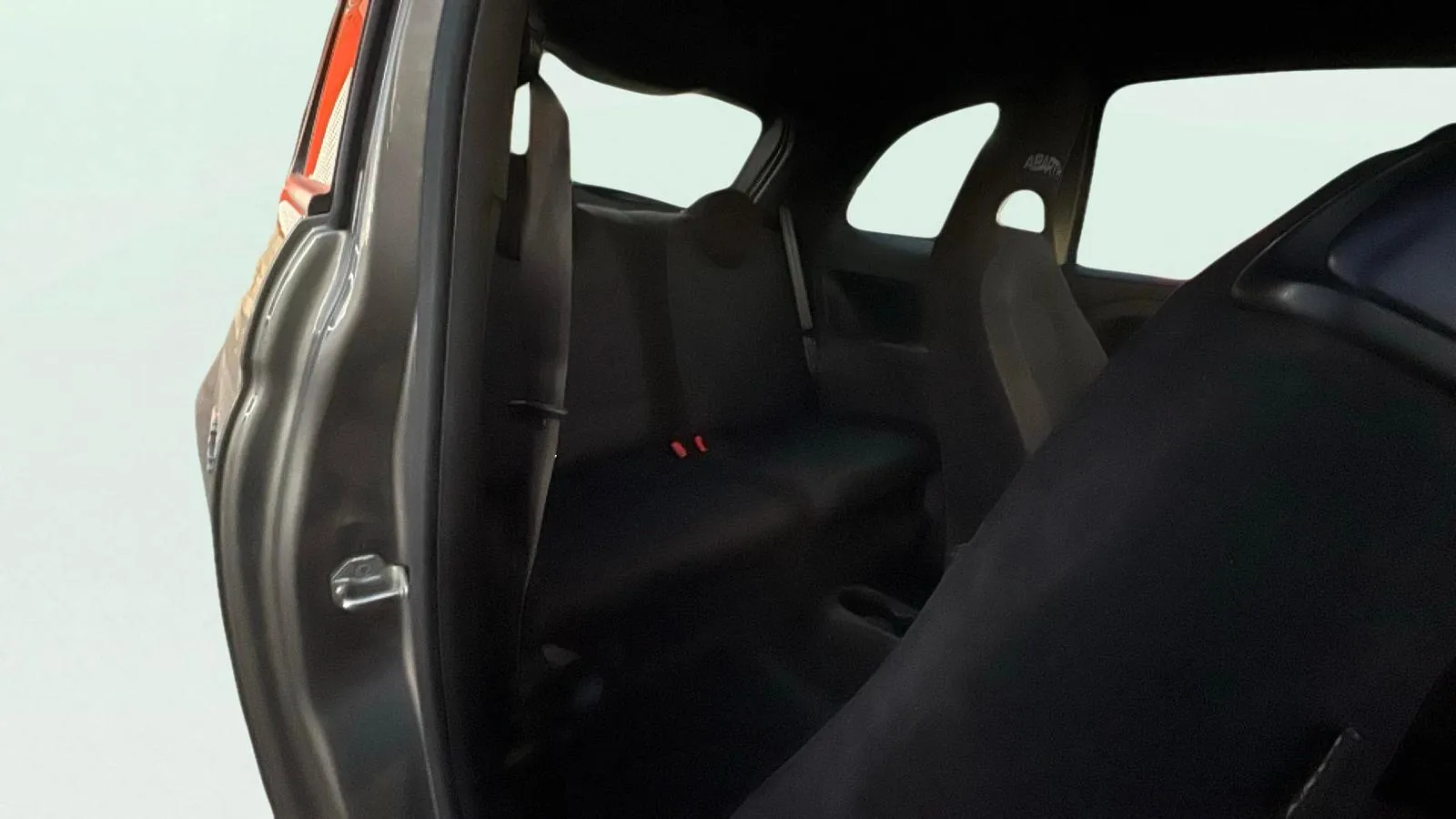 Abarth 500 595 1.4 16v T-Jet - foto 13