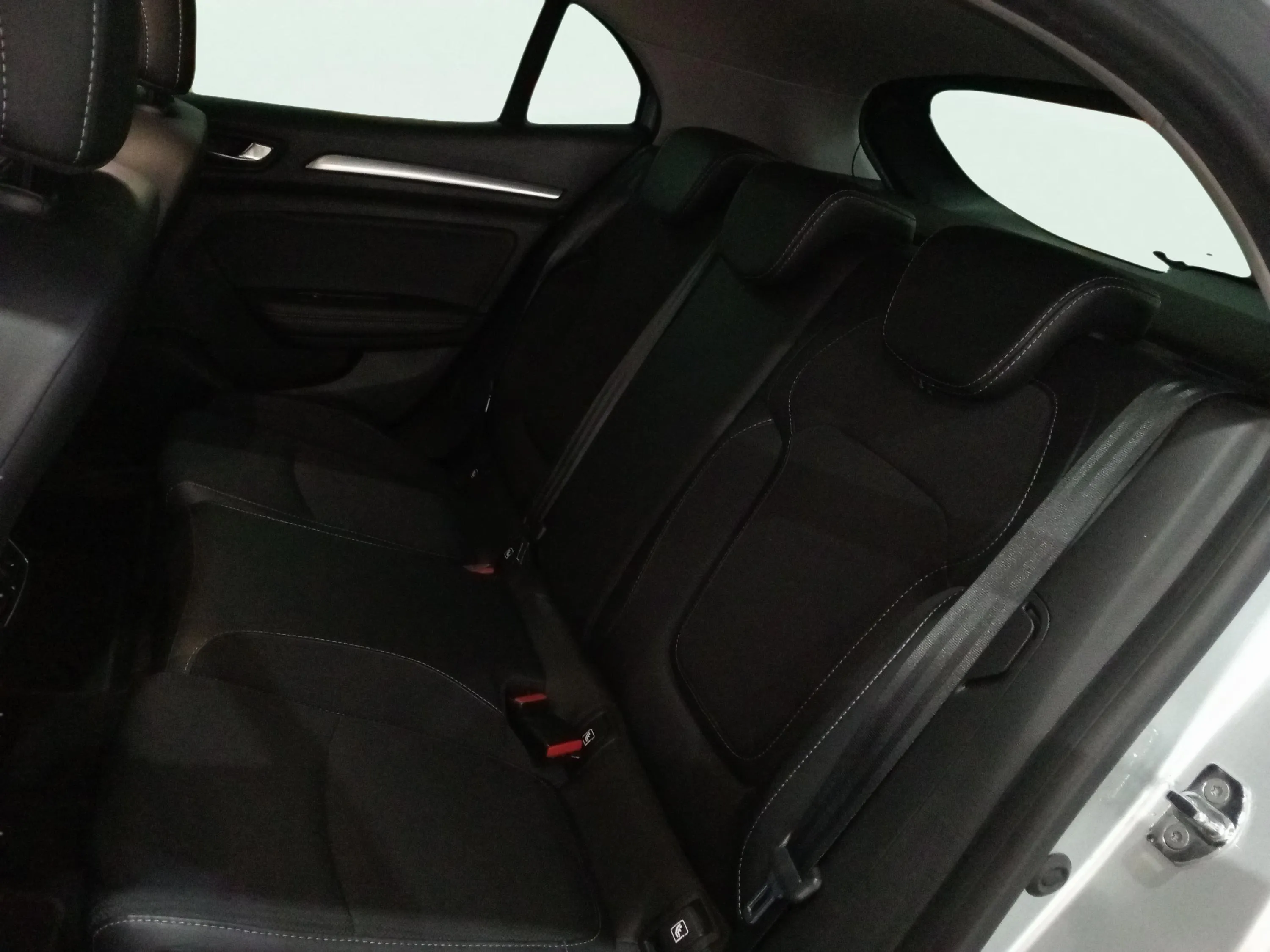 Renault Mégane Zen TCe EDC GPF - foto 15