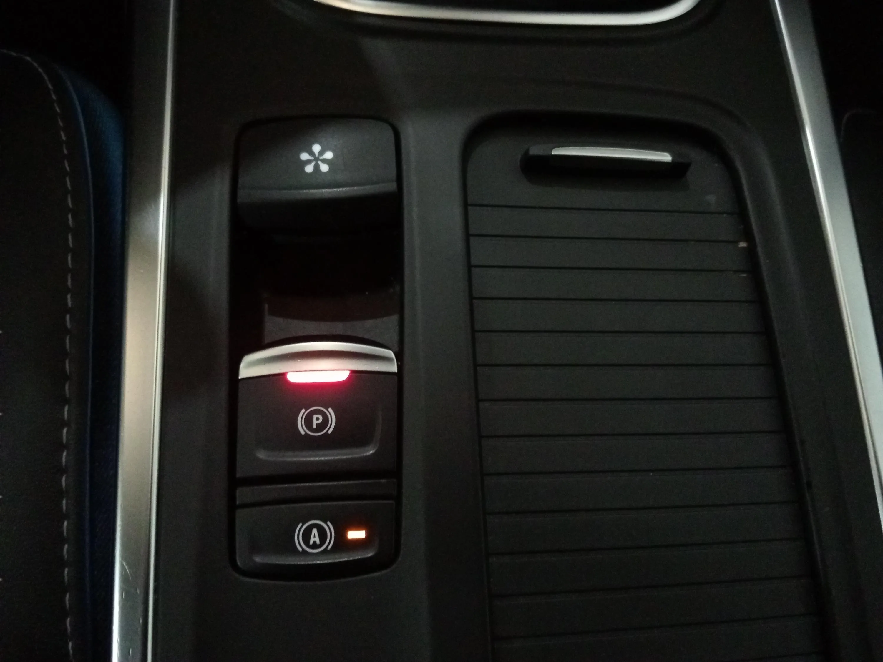 Renault Mégane Zen TCe EDC GPF - foto 14