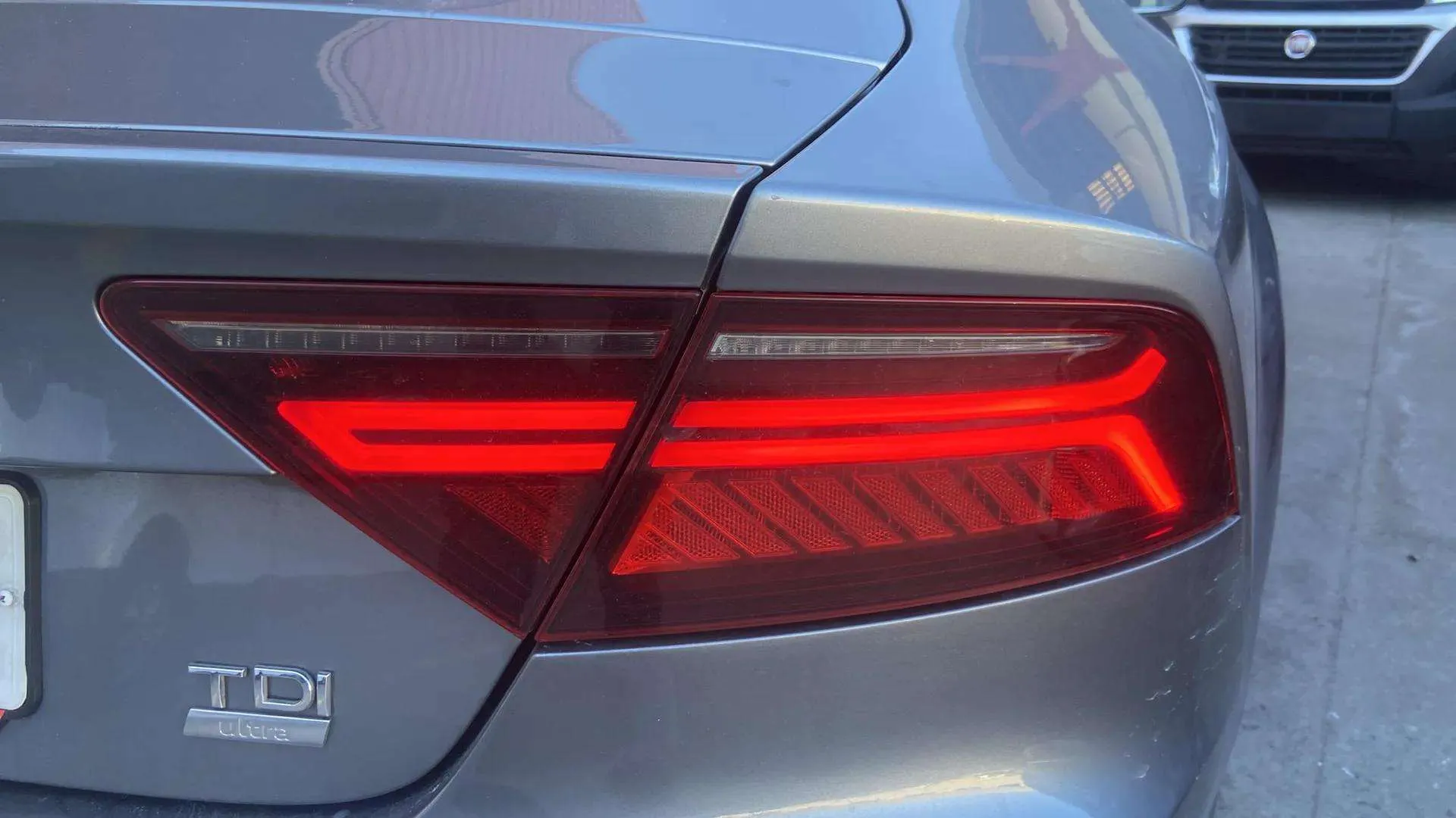 Audi A7 Sportback 3.0 TDI ultra S tron - foto 11