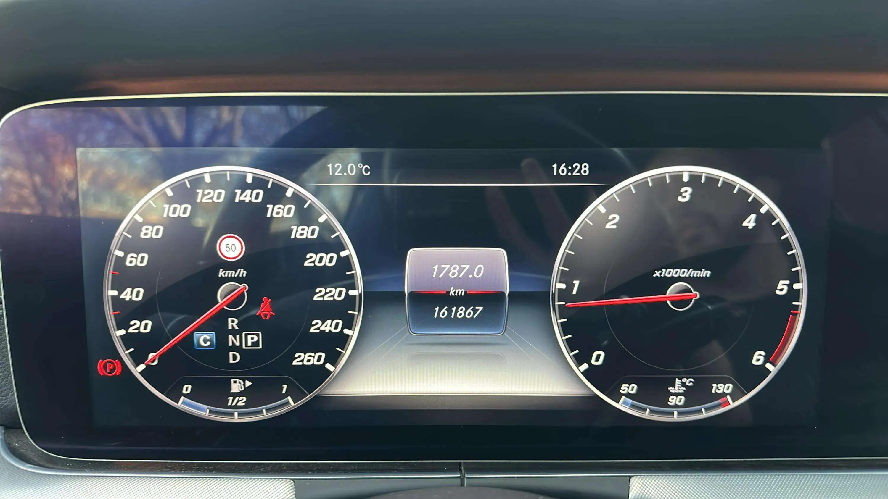 Mercedes-Benz Clase E Coupé E 220 d - foto 9