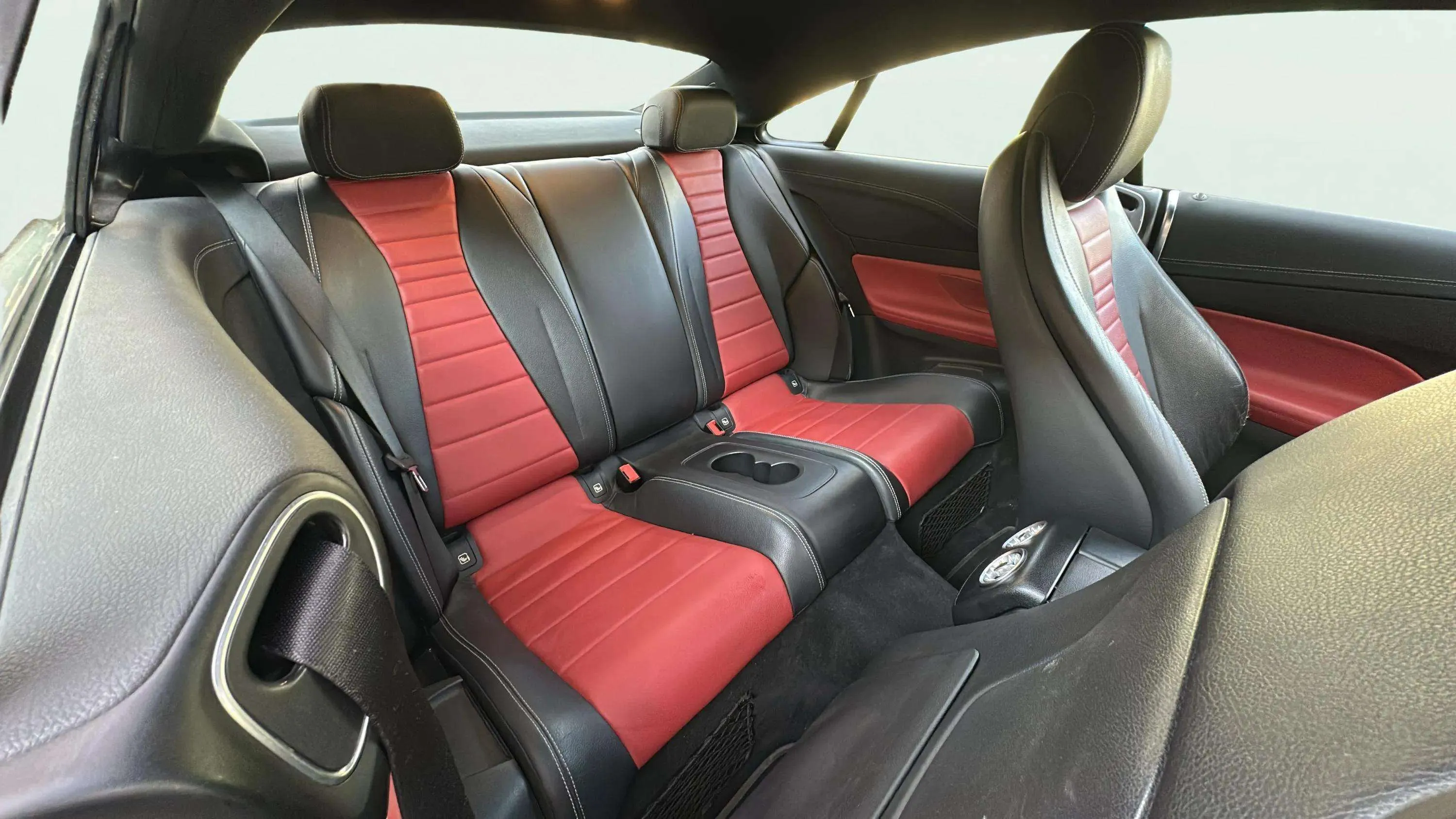 Mercedes-Benz Clase E Coupé E 220 d - foto 11