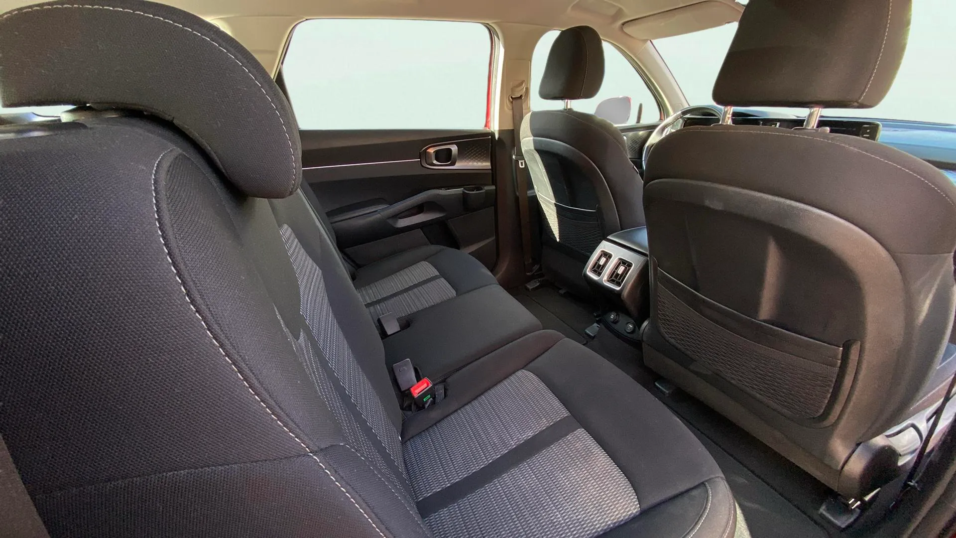 Kia Sorento 1.6 T-GDi HEV Drive 4x2 7 plazas - foto 13