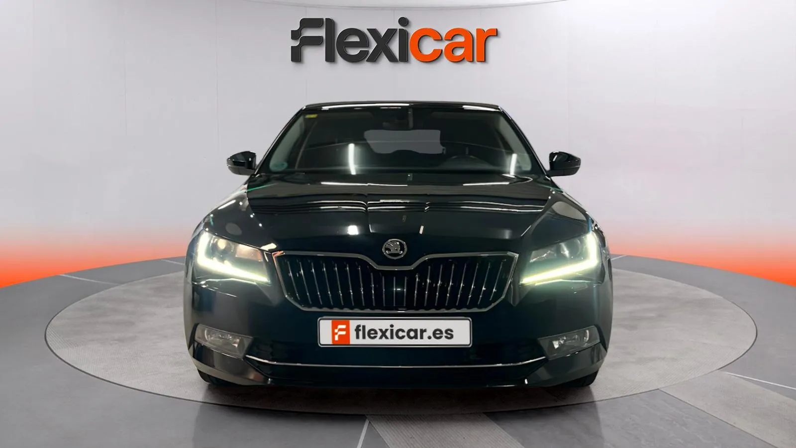 Škoda Superb 2.0 TDI AdBlue tech DSG Style - foto 2