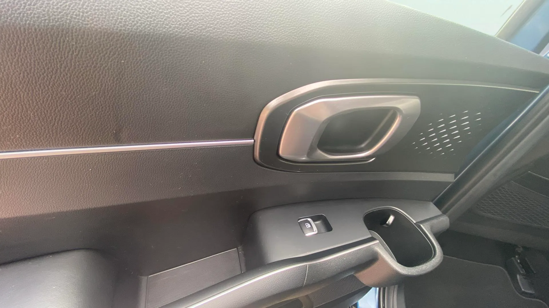 Kia Sorento 1.6 T-GDi HEV Drive 4x2 7 plazas - foto 17