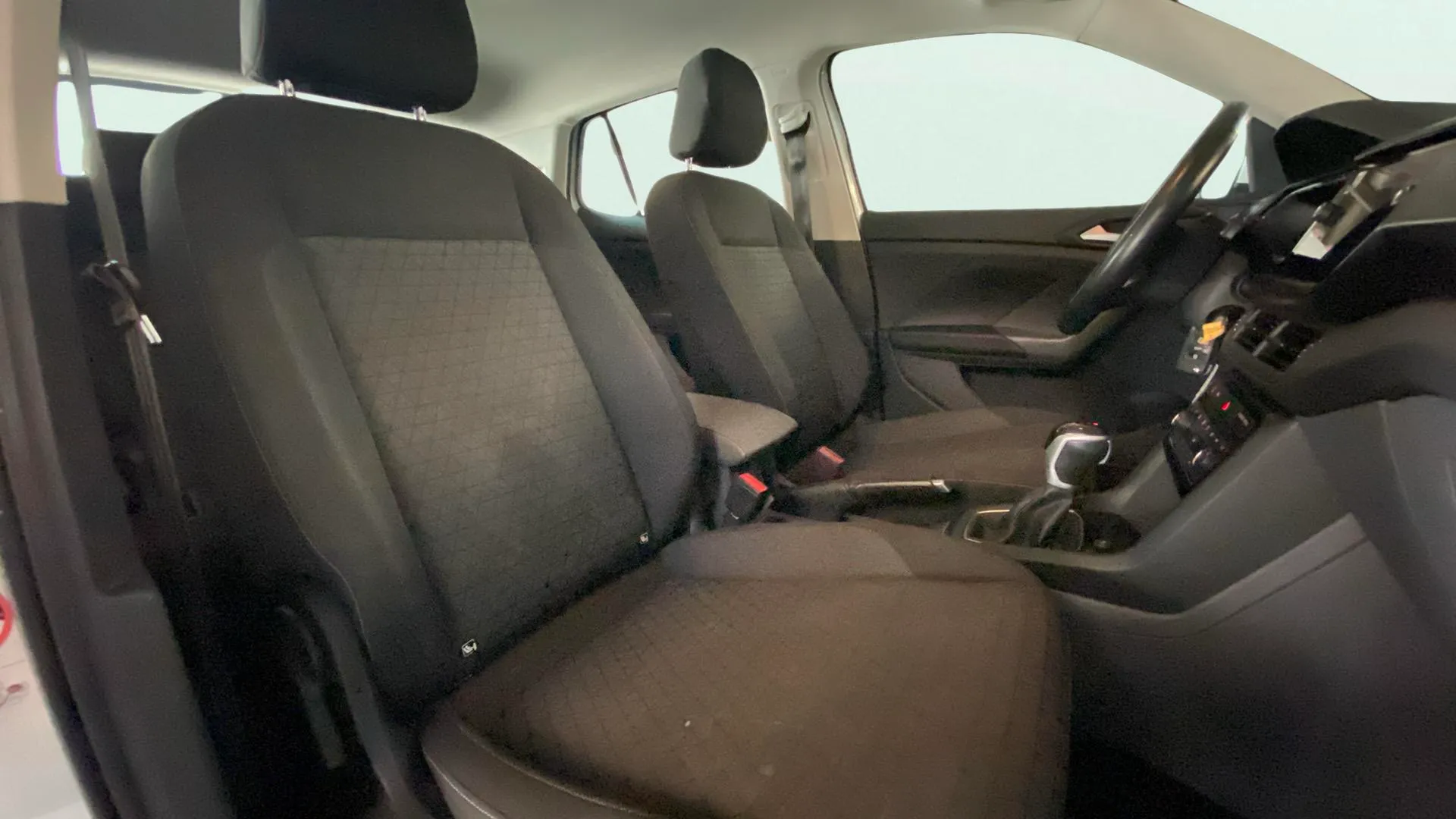 Volkswagen T-Cross Advance 1.0 TSI DSG - foto 12
