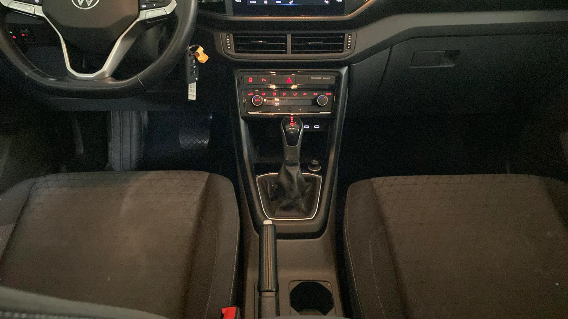 Volkswagen T-Cross Advance 1.0 TSI DSG - foto 8