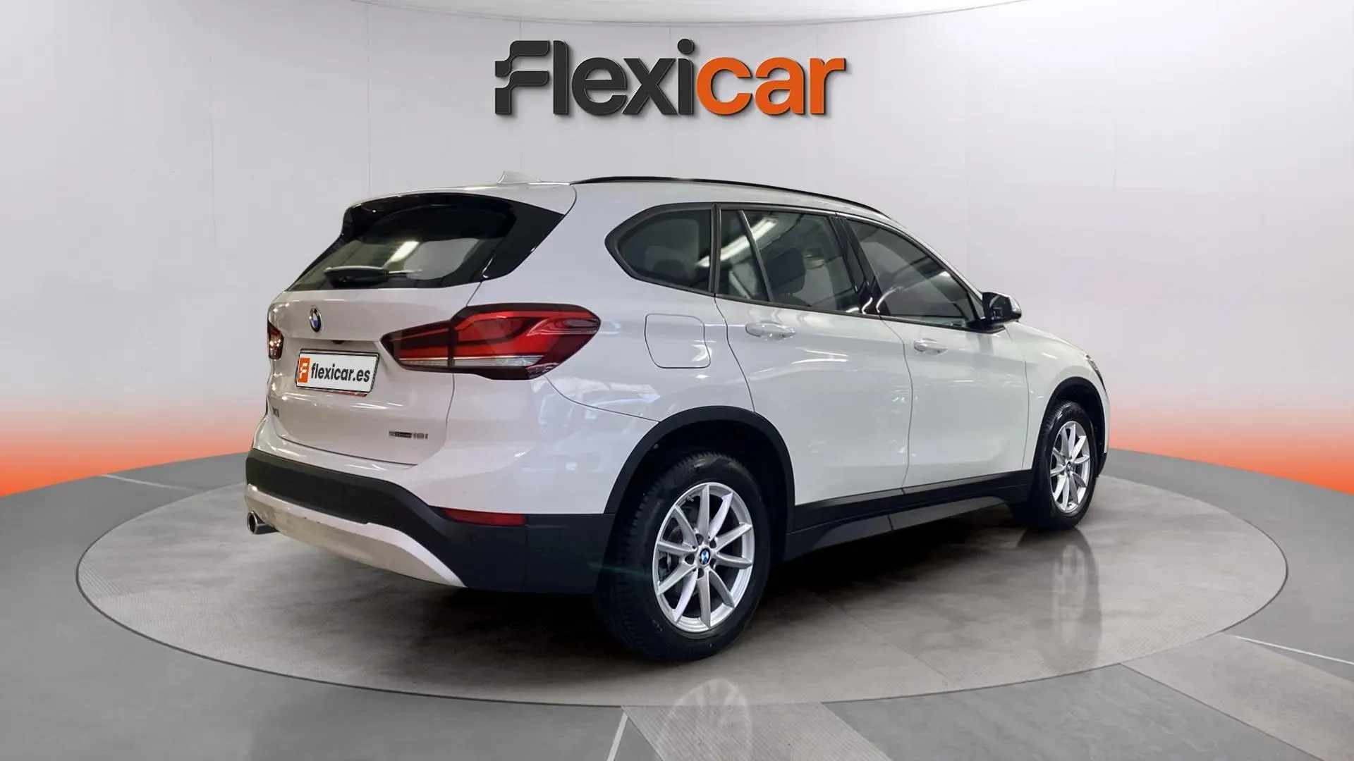 BMW X1 sDrive18i - foto 7