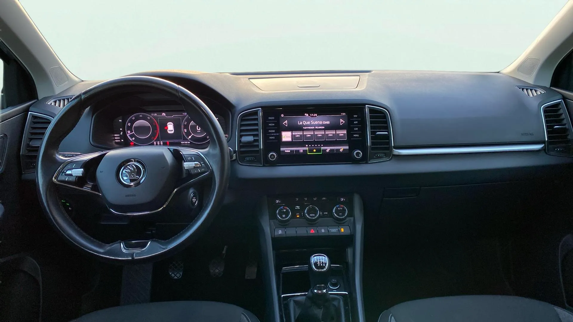 Škoda Karoq 1.6 TDI 125 Aniversario - foto 10