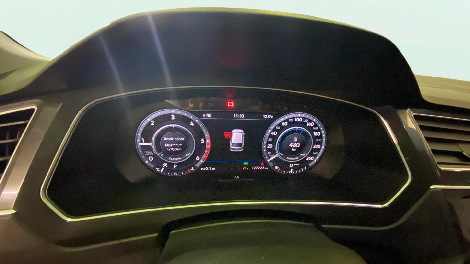 Volkswagen Tiguan Sport 2.0 TDI BMT DSG - foto 30