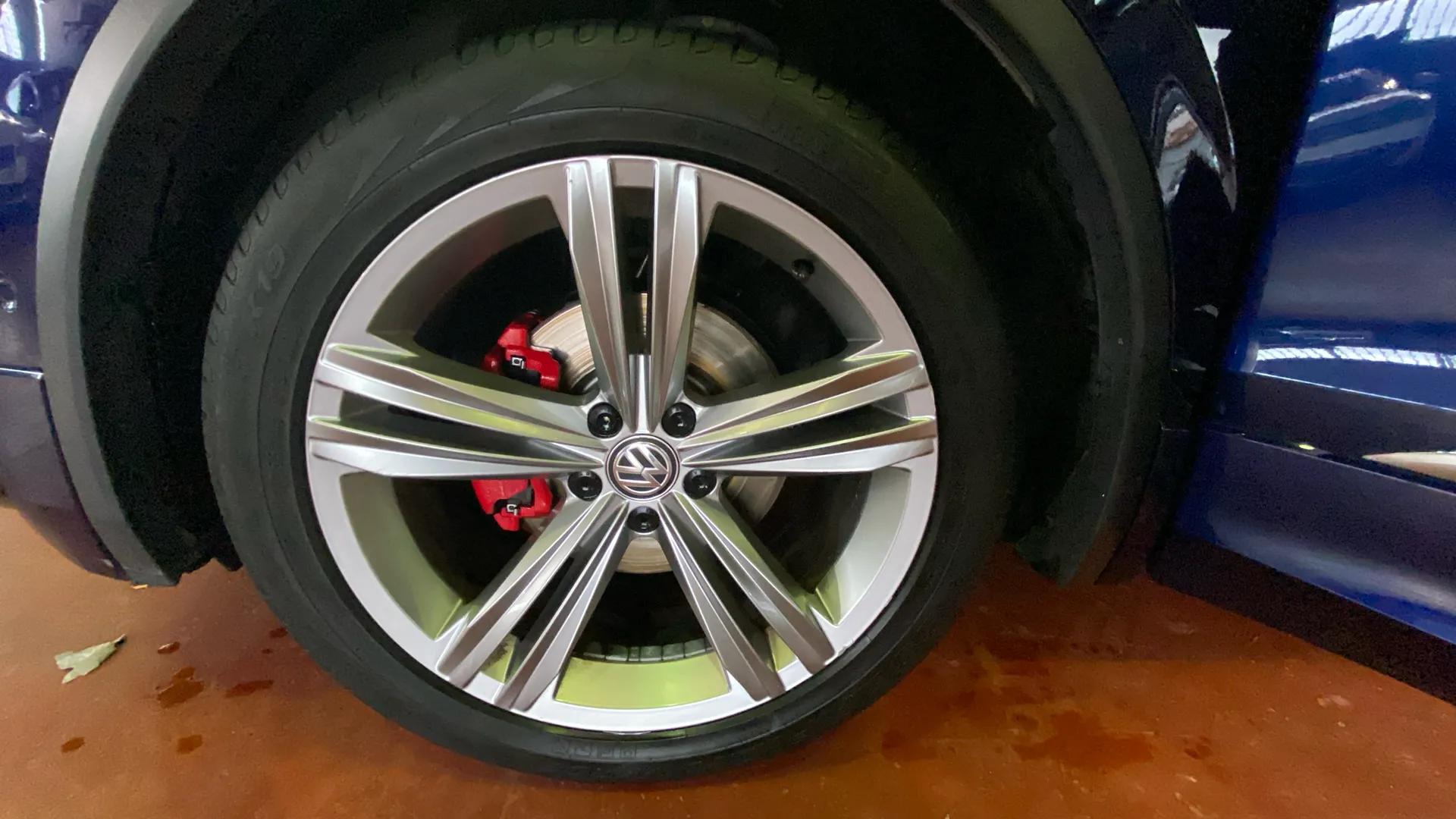 Volkswagen Tiguan Sport 2.0 TDI BMT DSG - foto 21