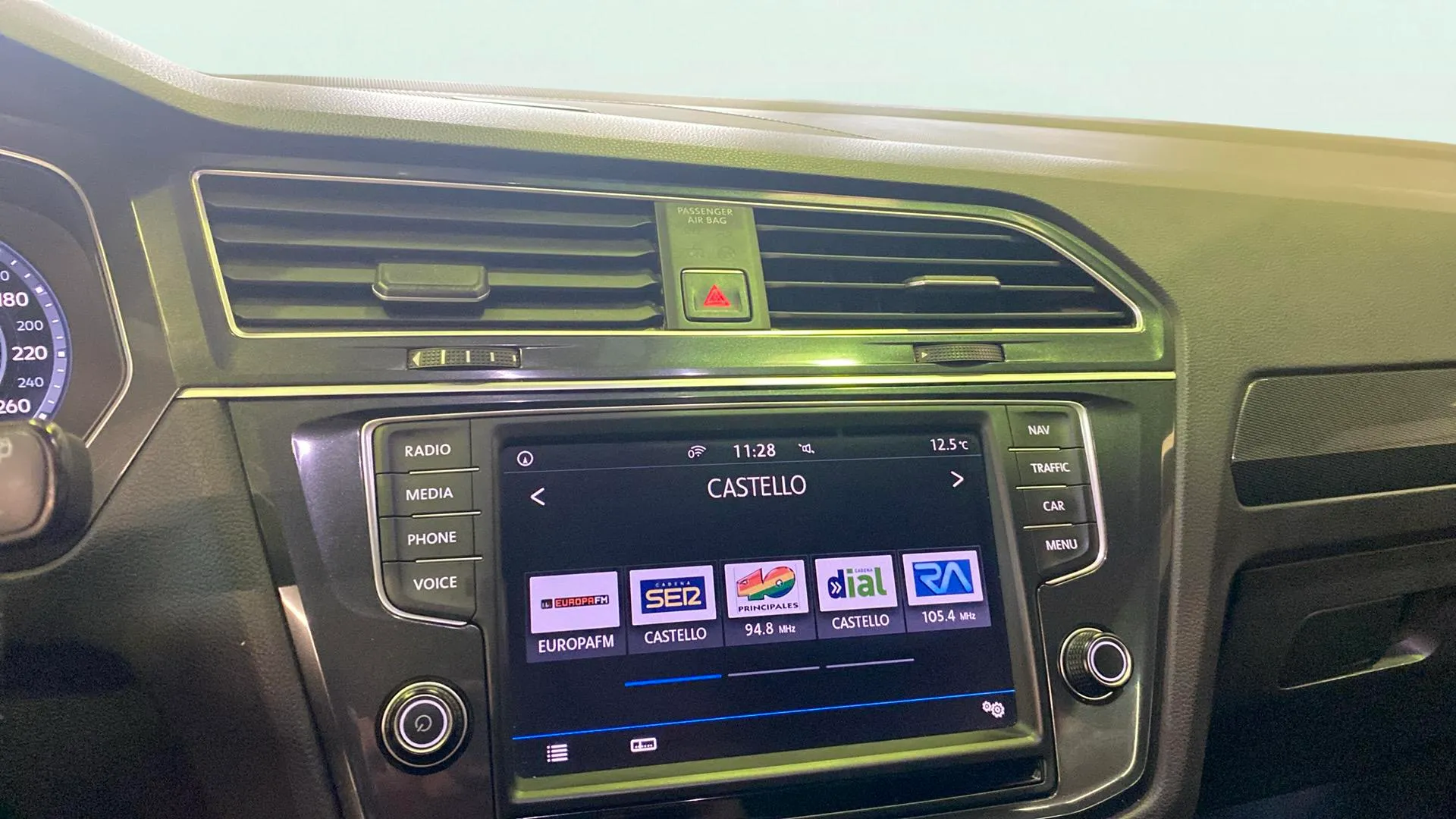 Volkswagen Tiguan Sport 2.0 TDI BMT DSG - foto 13