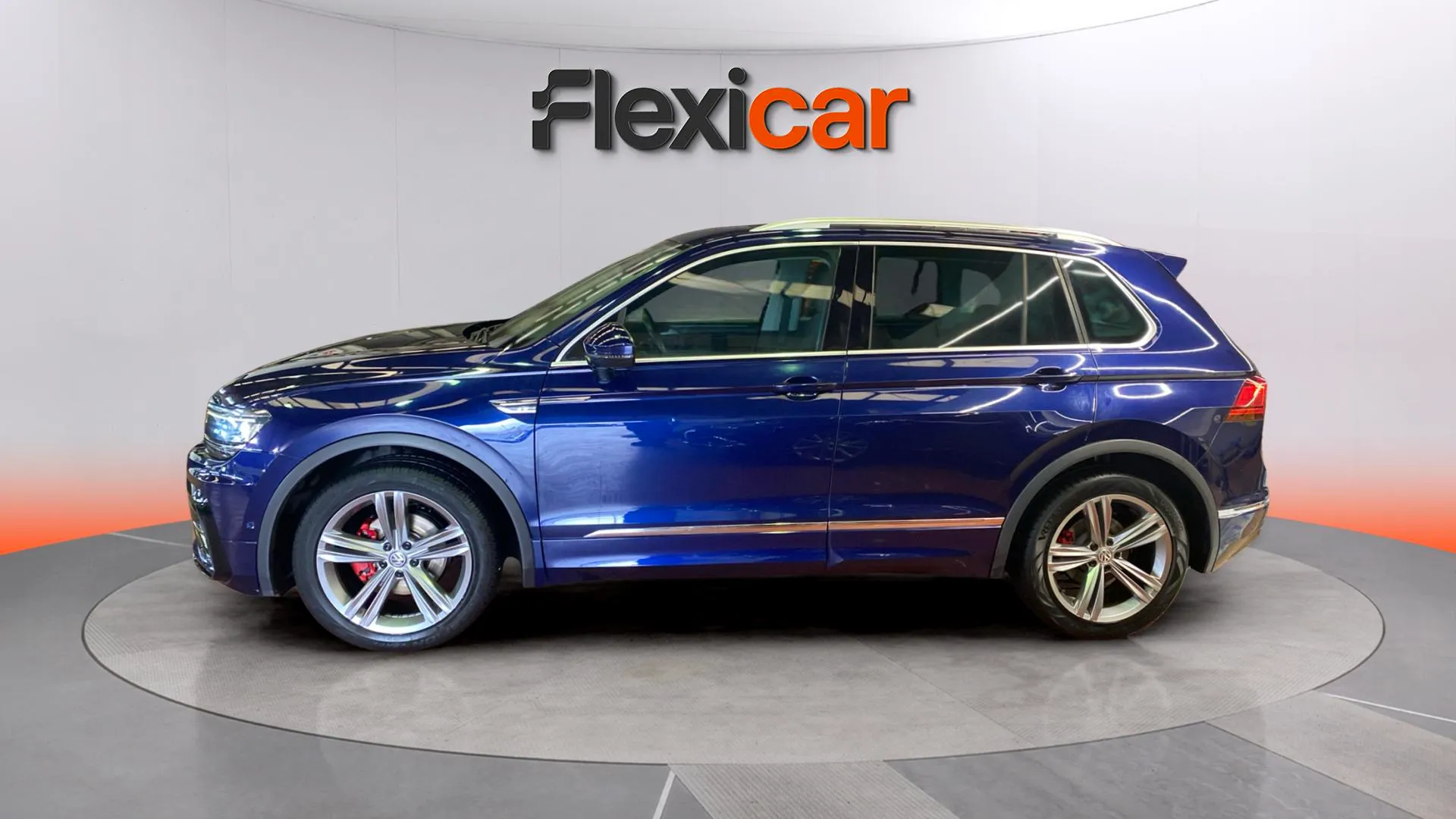 Volkswagen Tiguan Sport 2.0 TDI BMT DSG - foto 3