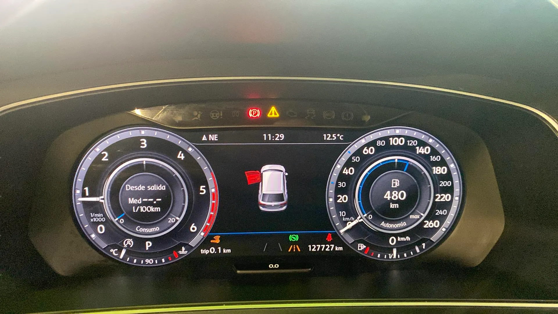 Volkswagen Tiguan Sport 2.0 TDI BMT DSG - foto 14