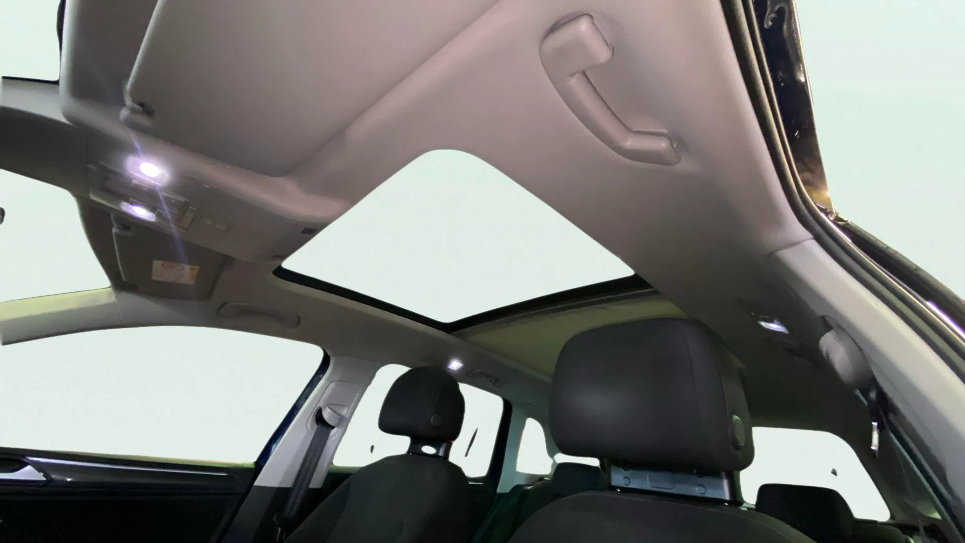 Volkswagen Tiguan Sport 2.0 TDI BMT DSG - foto 25