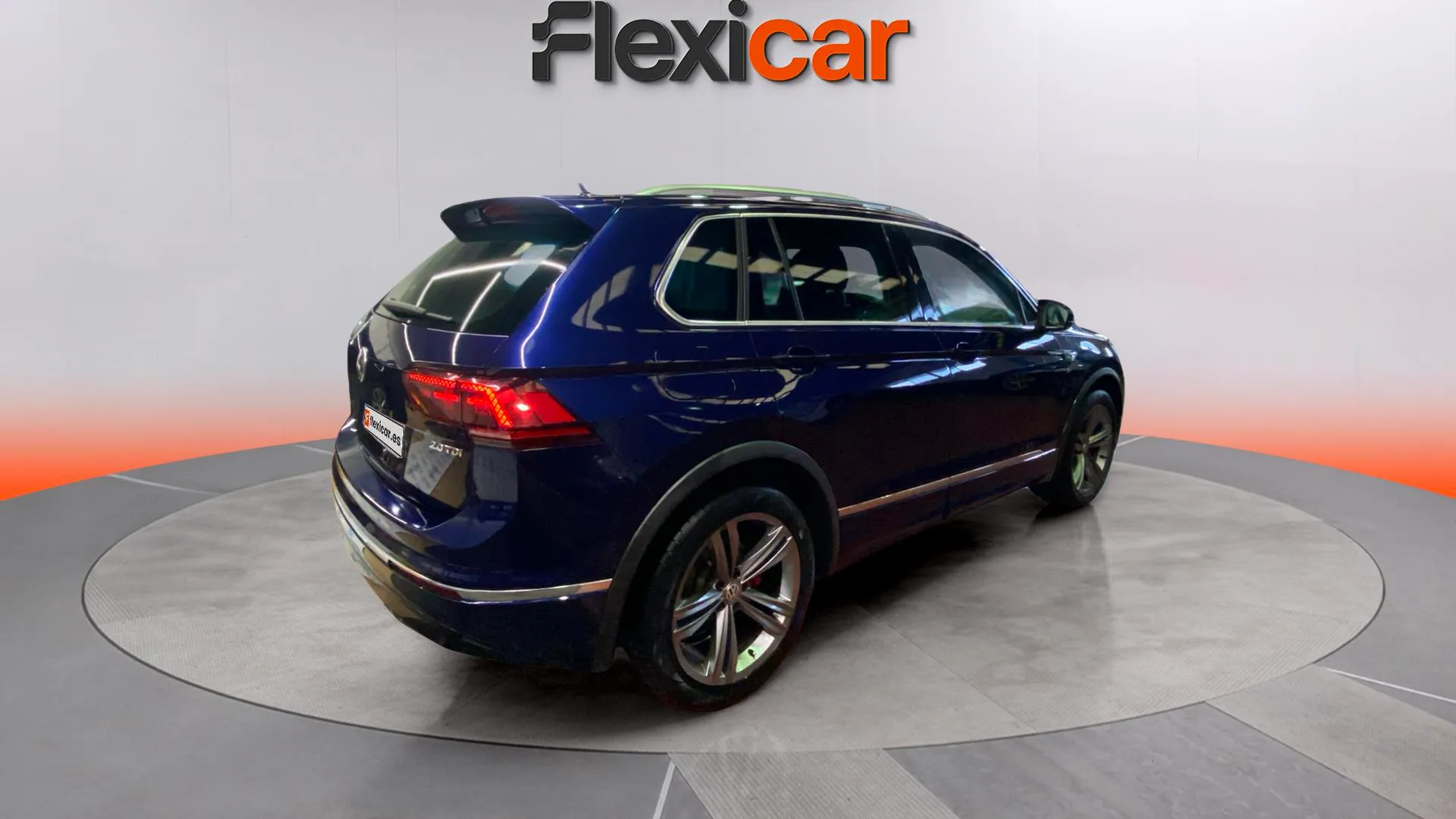 Volkswagen Tiguan Sport 2.0 TDI BMT DSG - foto 8